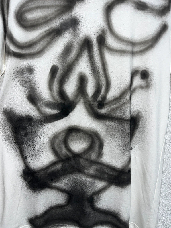 CUSTOMIZED Graffiti airbrush drawing graphic t-shirt (M)