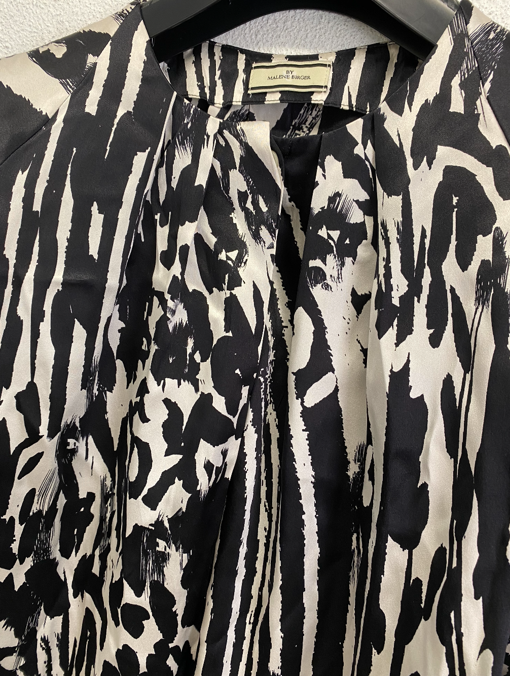 BY MALENE BIRGER ruffled blouse (L)