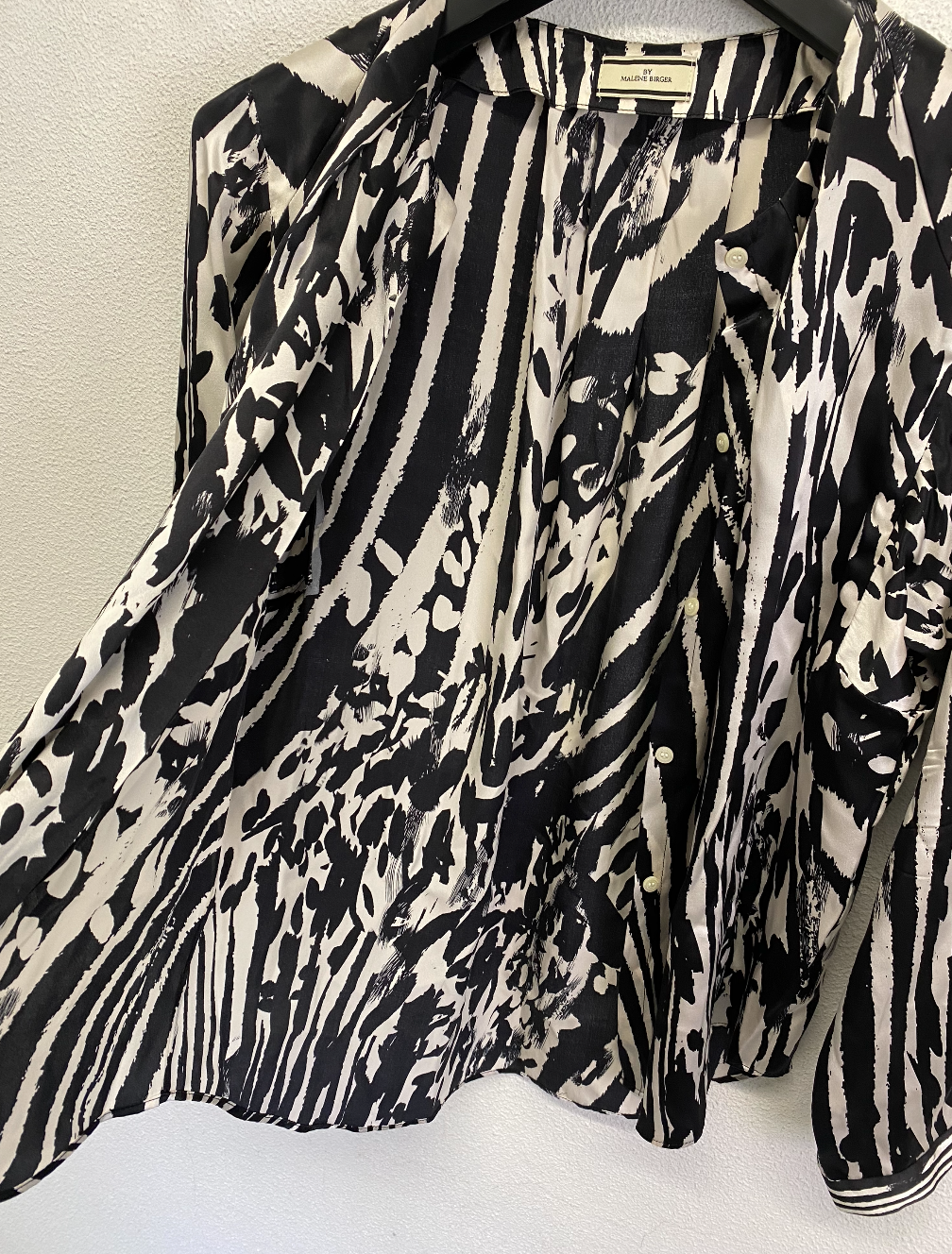 BY MALENE BIRGER ruffled blouse (L)