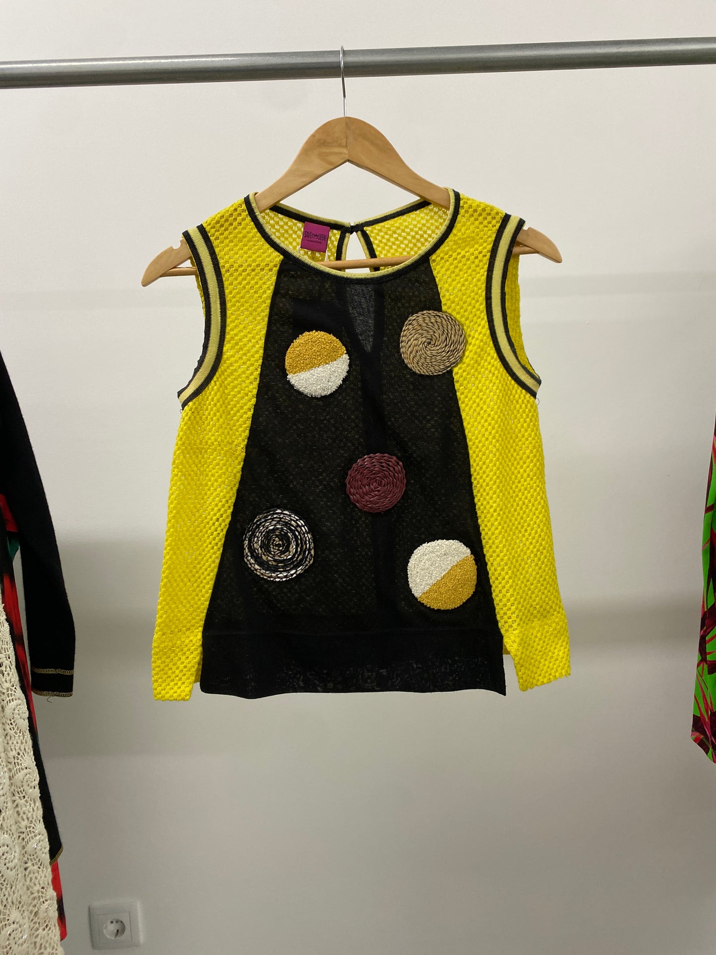 SAVE THE QUEEN yellow top (S)