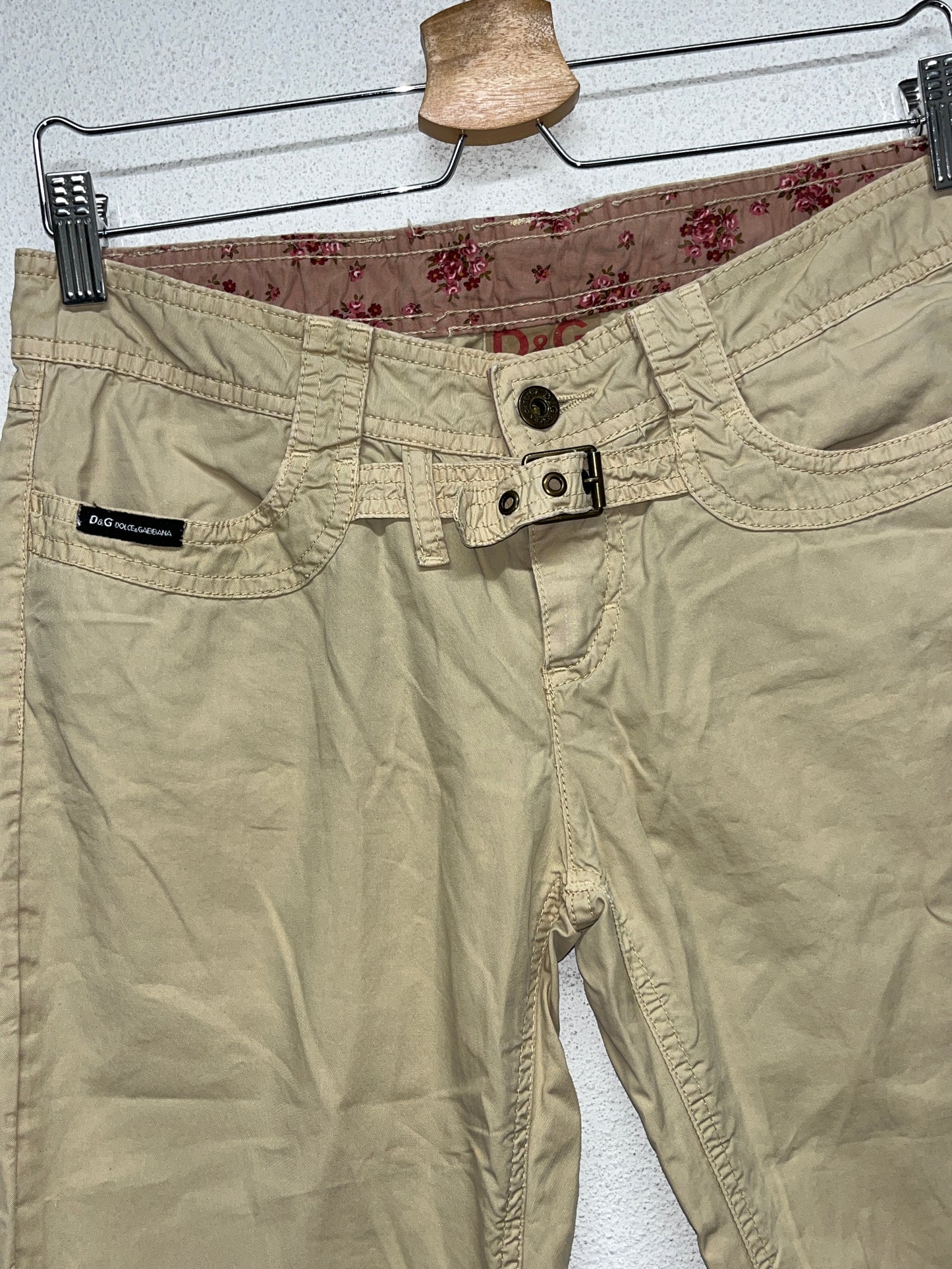 DOLCE & GABBANA engineered belted capris (S/M)