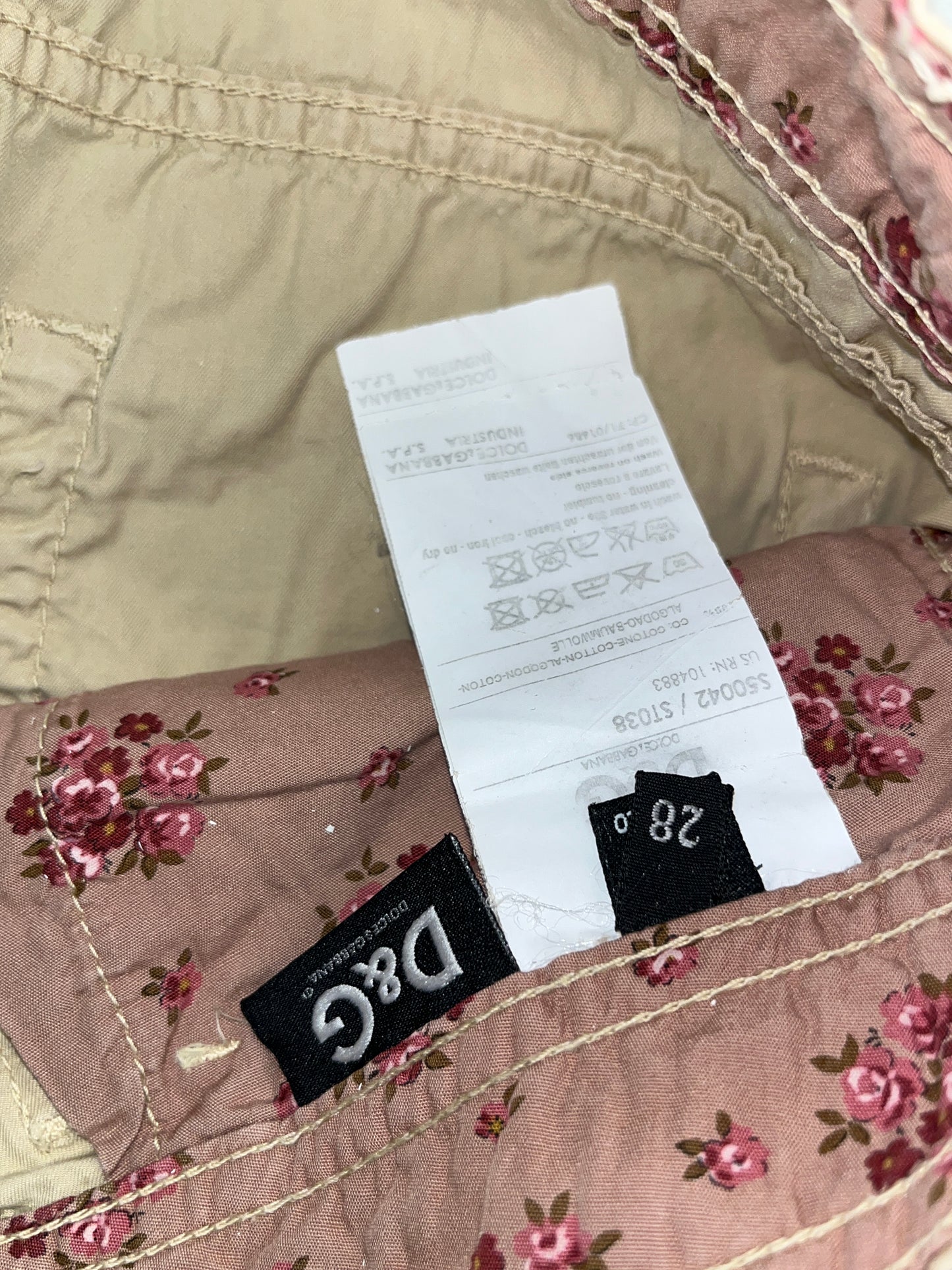 DOLCE & GABBANA engineered belted capris (S/M)