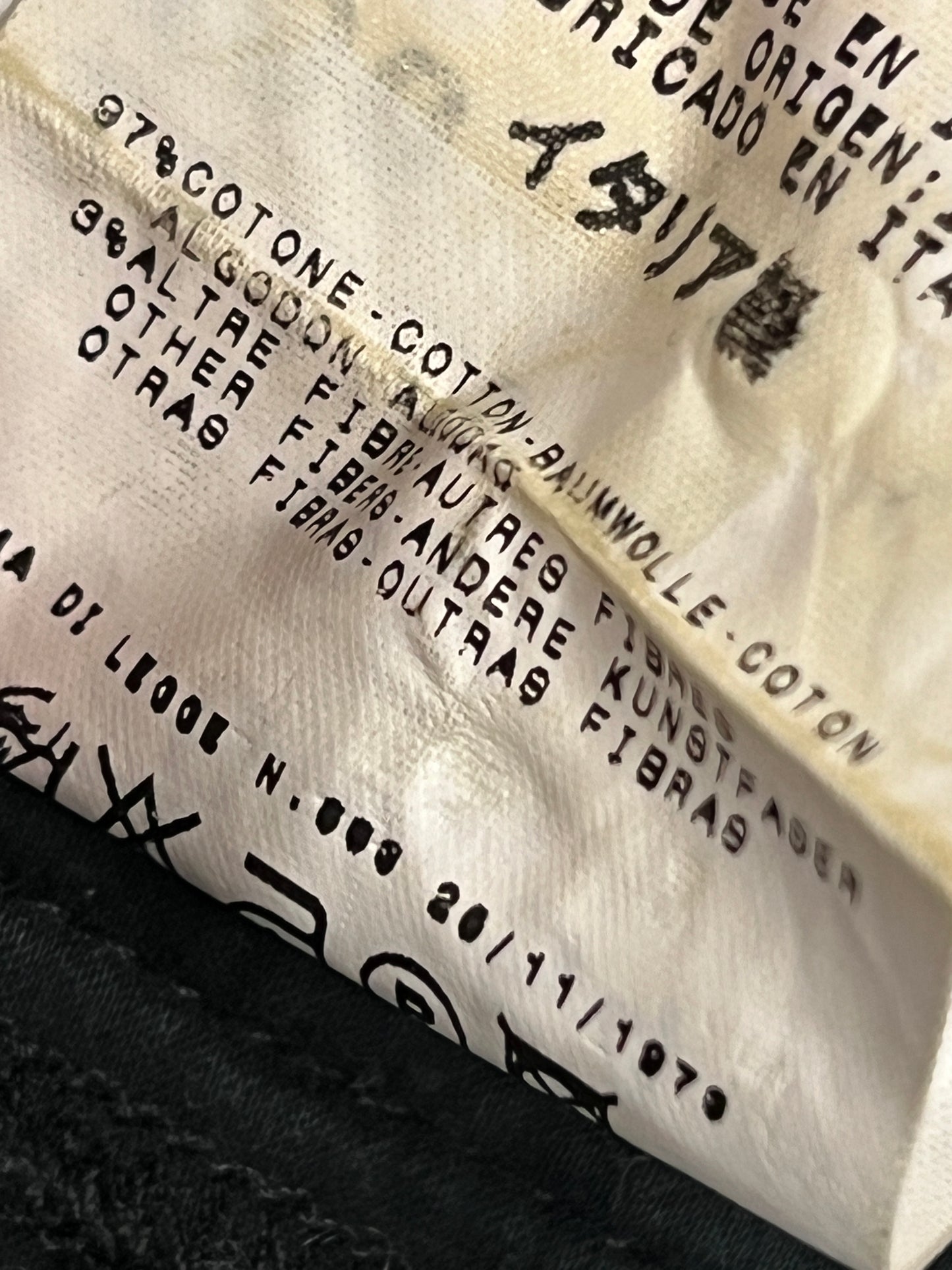 VERSACE zipped cargo belted mini skirt (M)