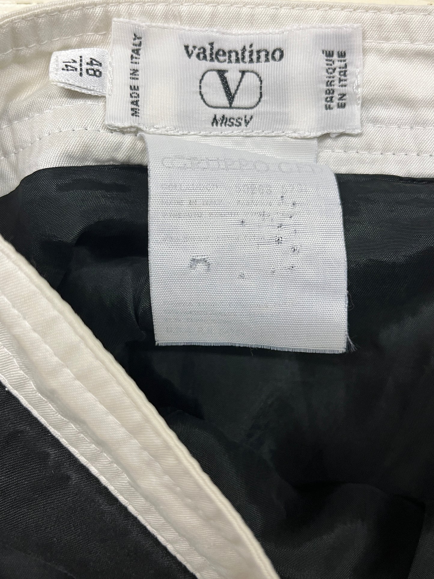 VALENTINO black and white skirt with lace/ties (L)