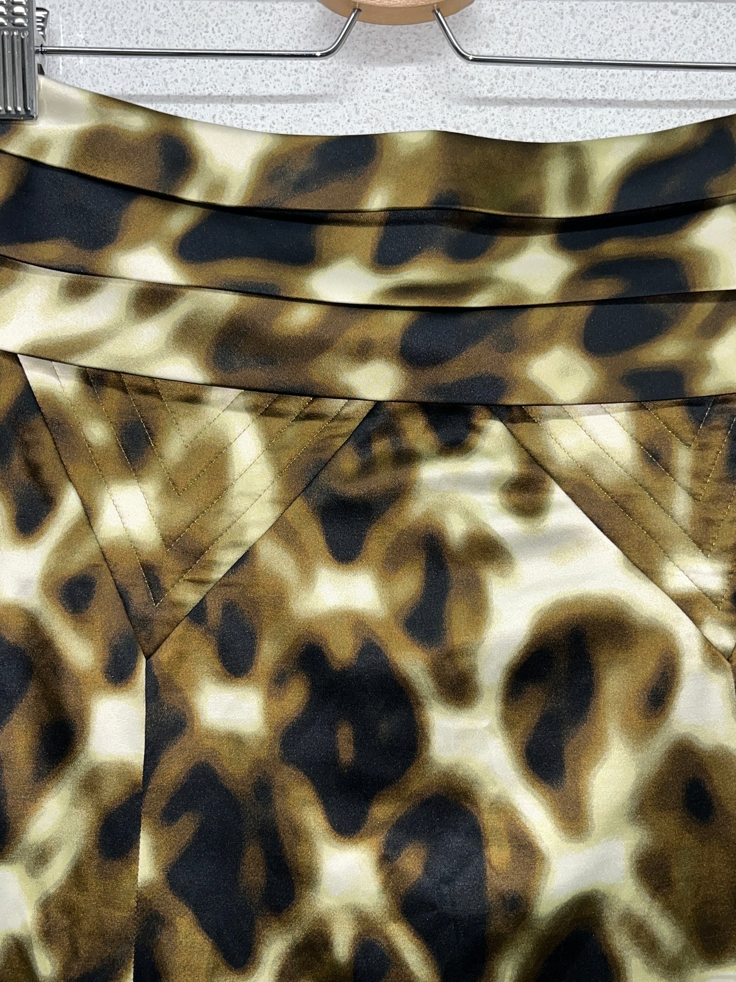 ROBERTO CAVALLI abstract print pleated midi skirt (M)