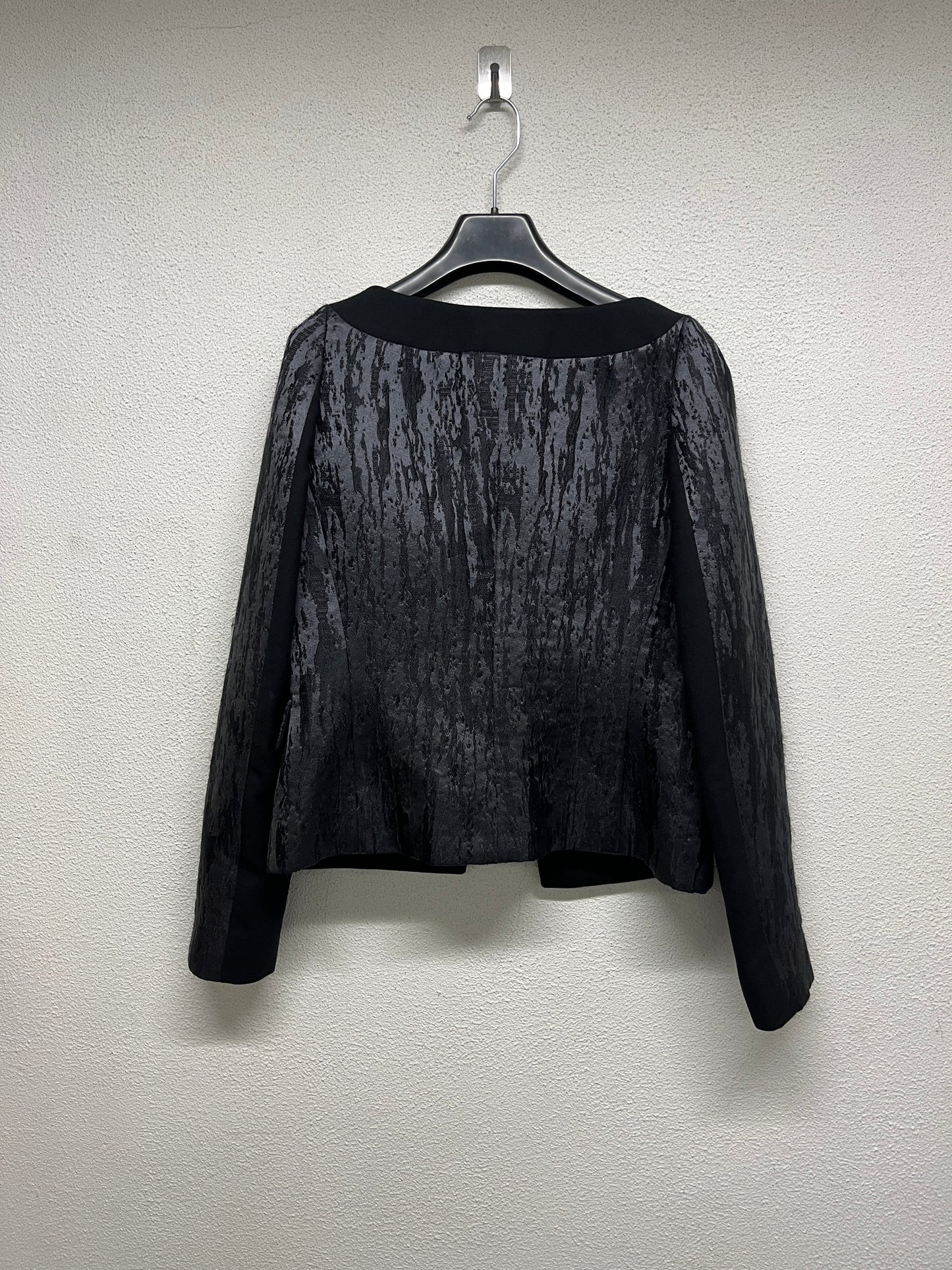 VERSACE asymmetrical abstract texture silk blazer (S/M)