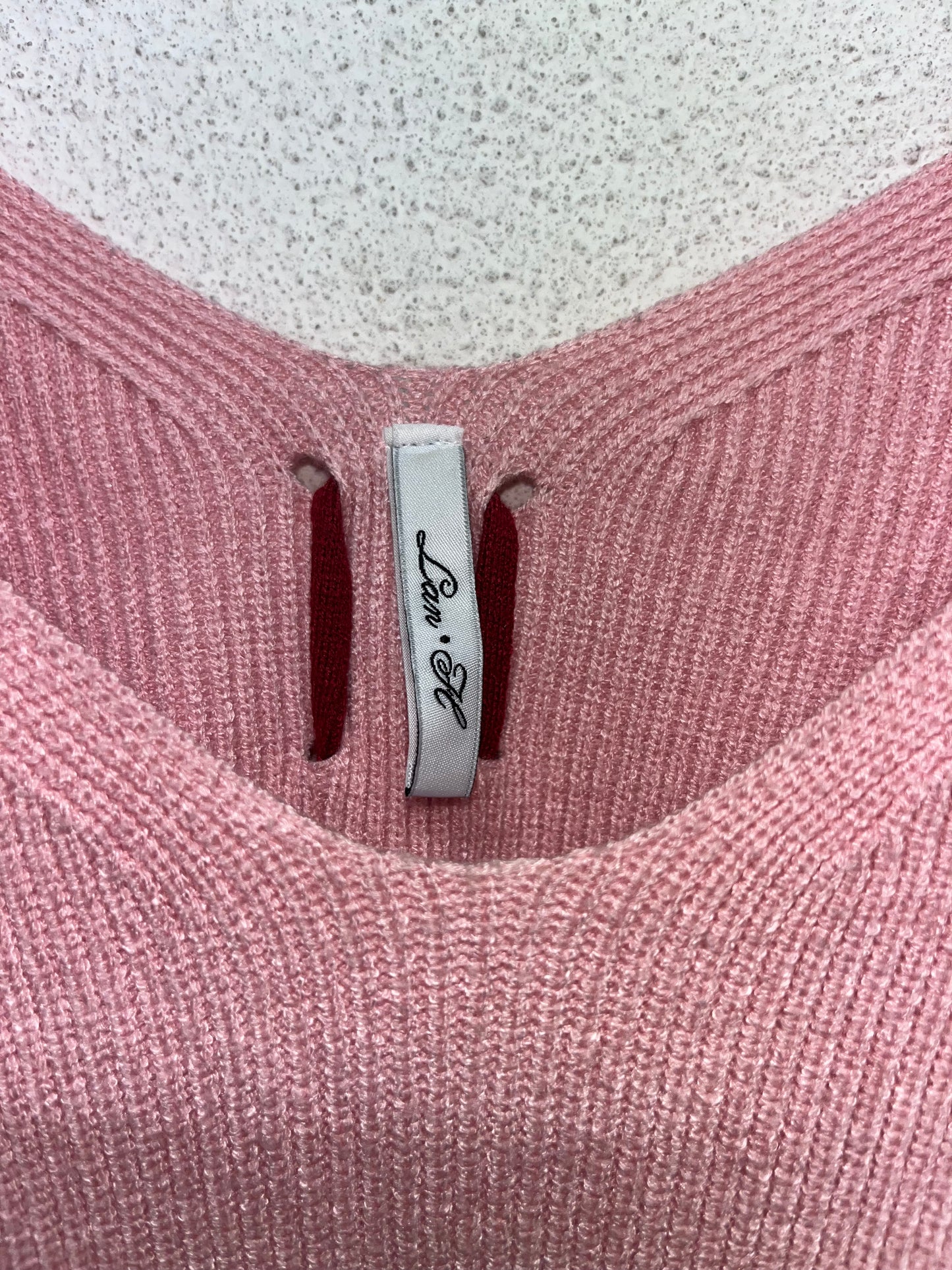 VINTAGE pink sweater (S)