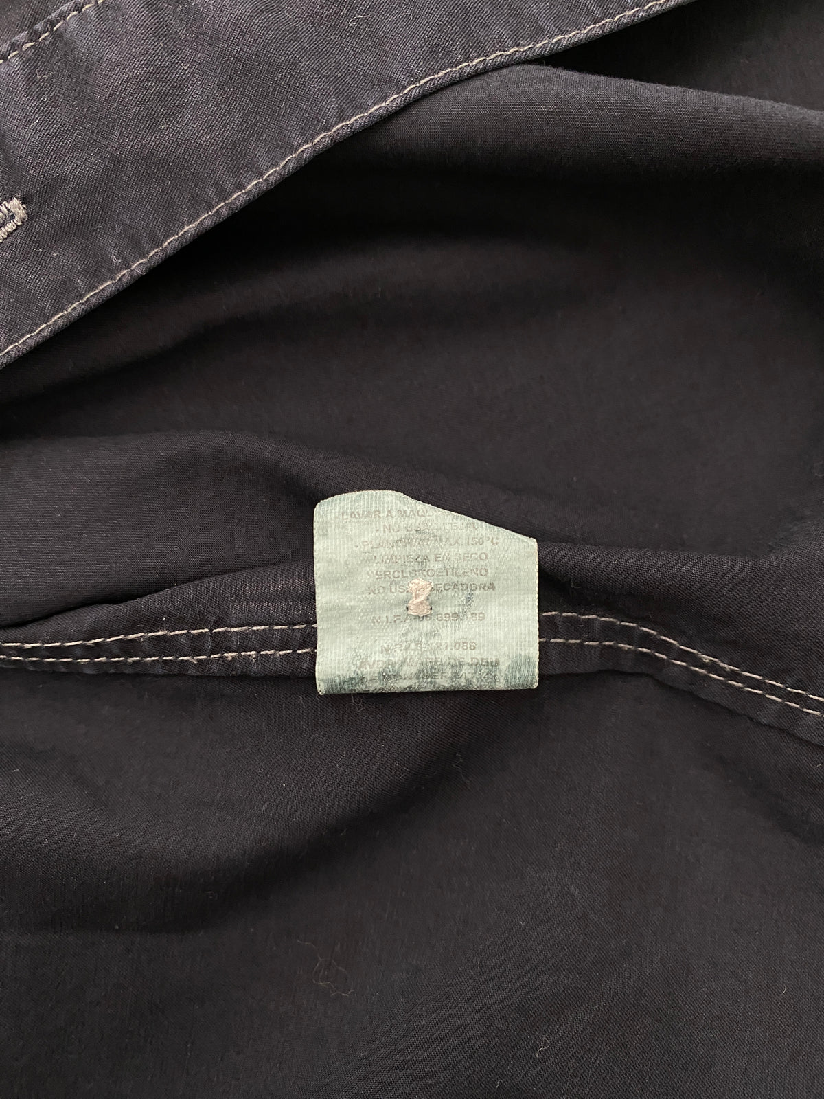 Marithé & François Girbaud navy cotton shirt (XL)