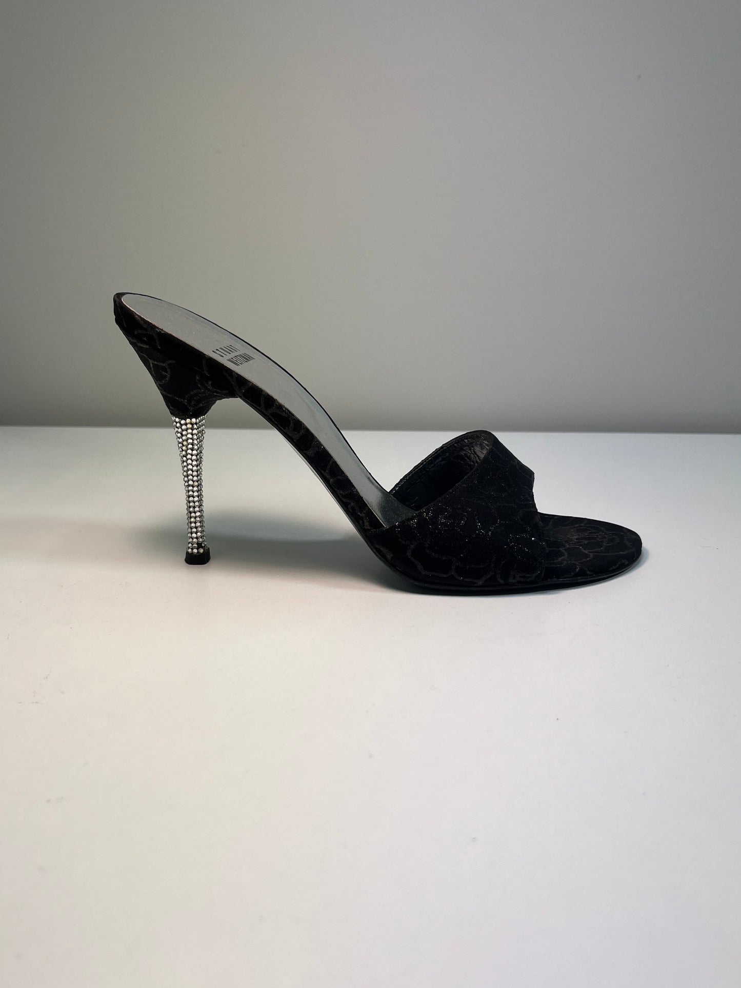 STUART WEITZMAN black sandals (39)