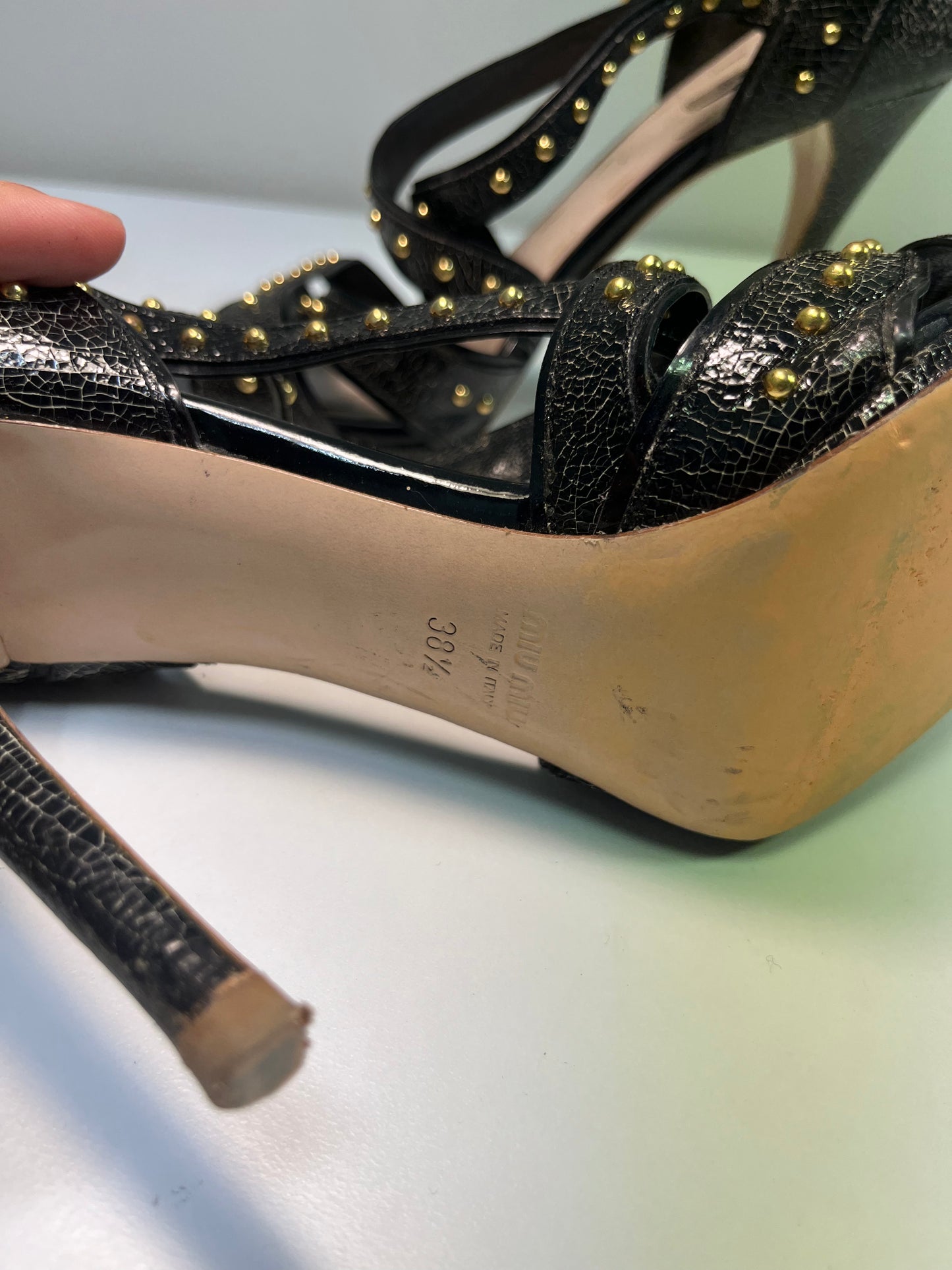 MIU MIU black leather Sandals with golden details (38.5)