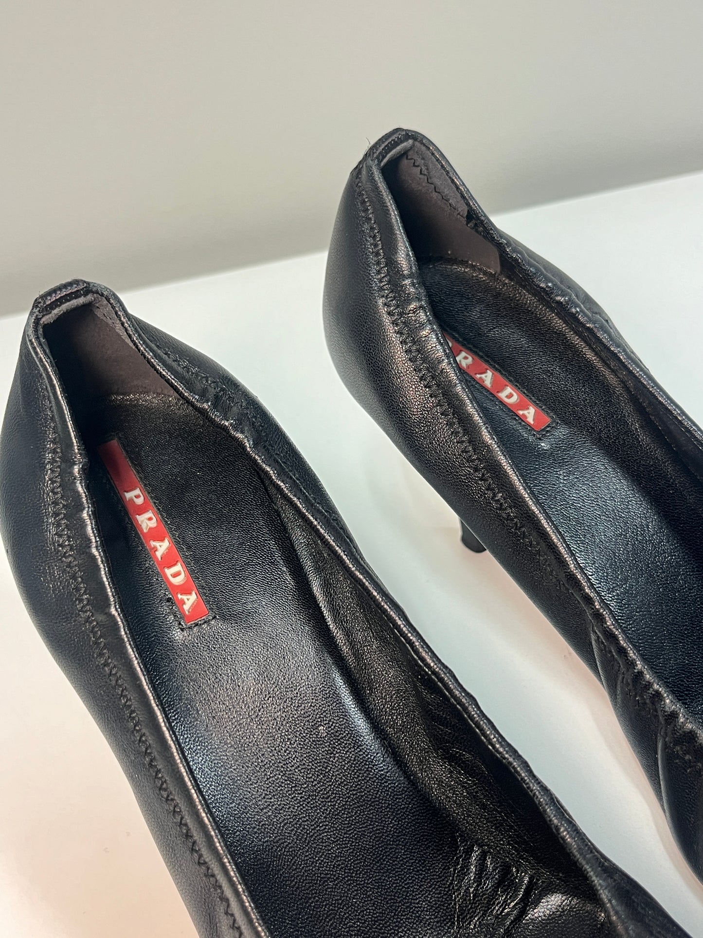 PRADA Linea Rossa leather pointy heels (38)