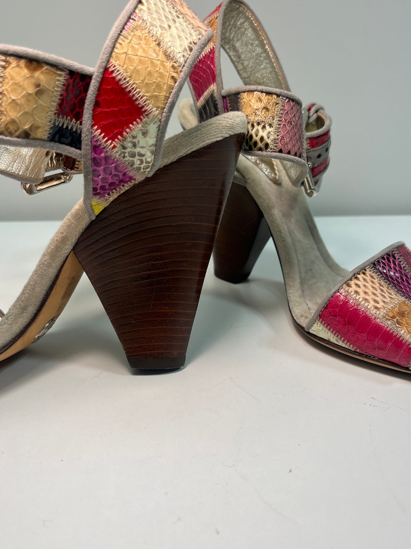 DOLCE & GABBANA leather patchwork sandal heels with wood platform (38)