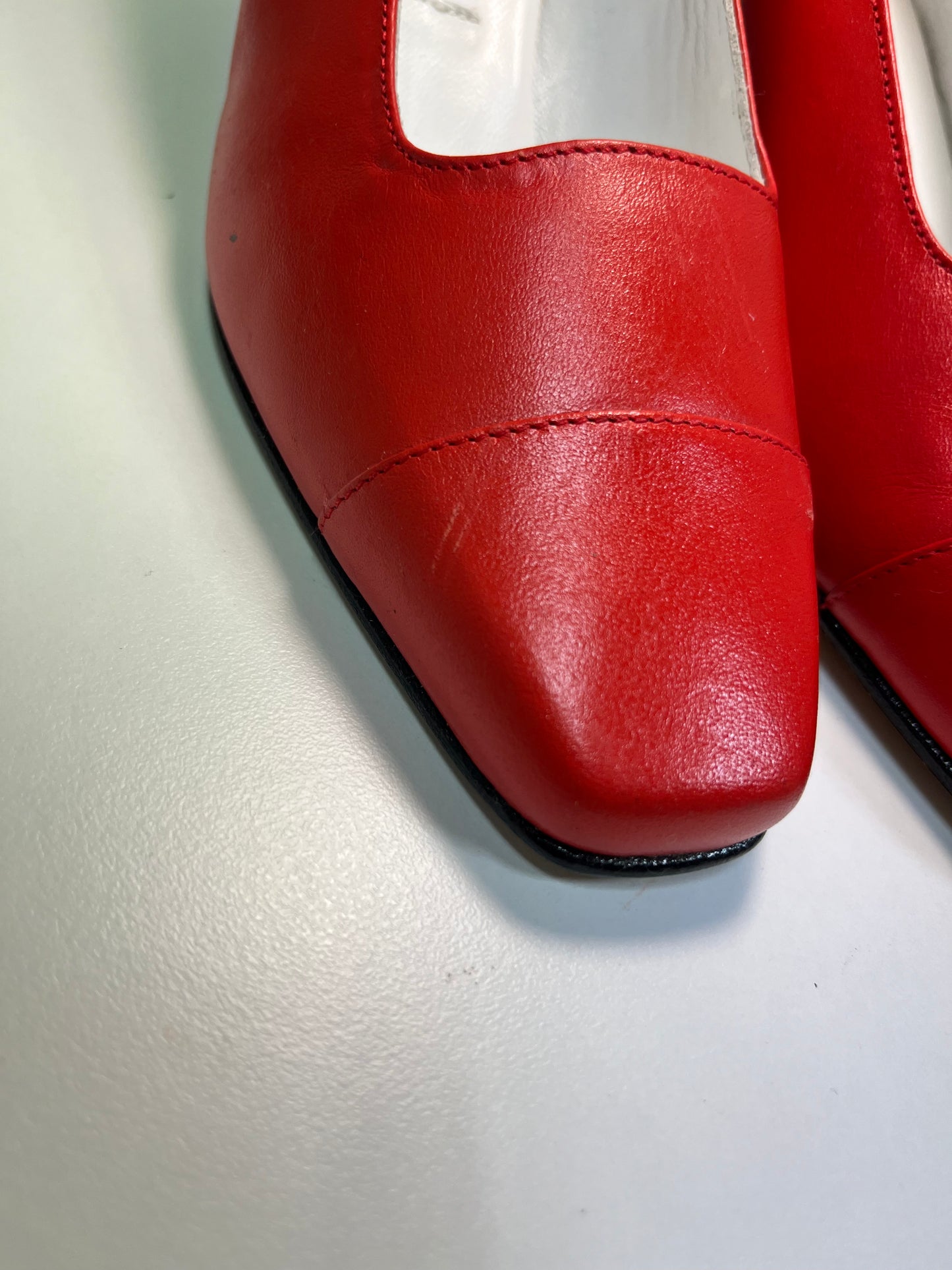 COURRÈGES red leather heels (36)