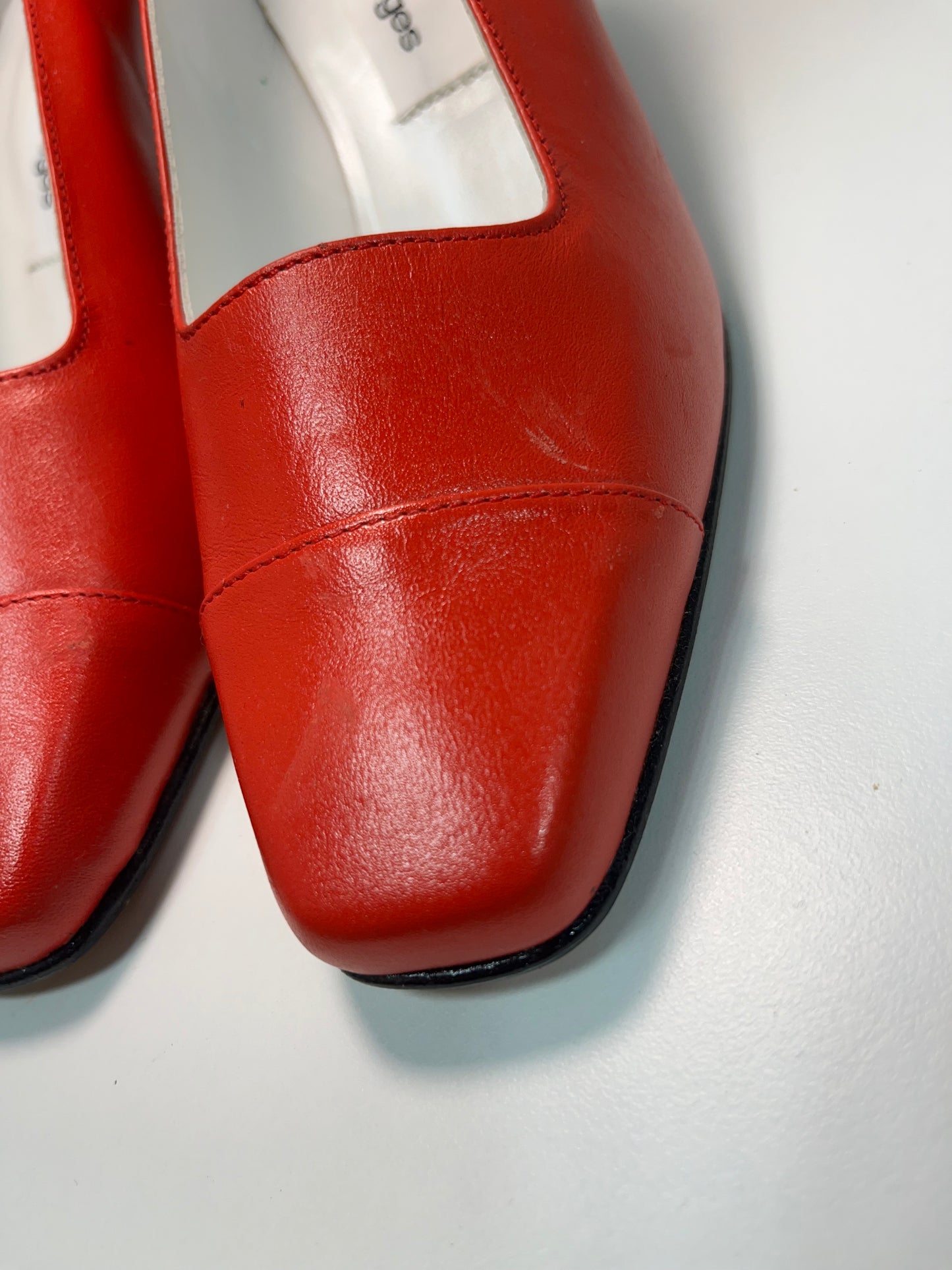 COURRÈGES red leather heels (36)