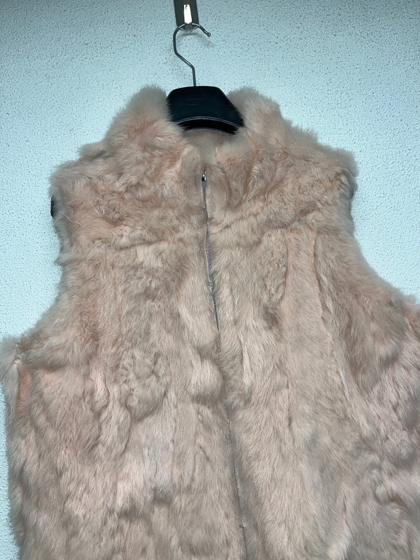 VINTAGE pink real fur vest (M)