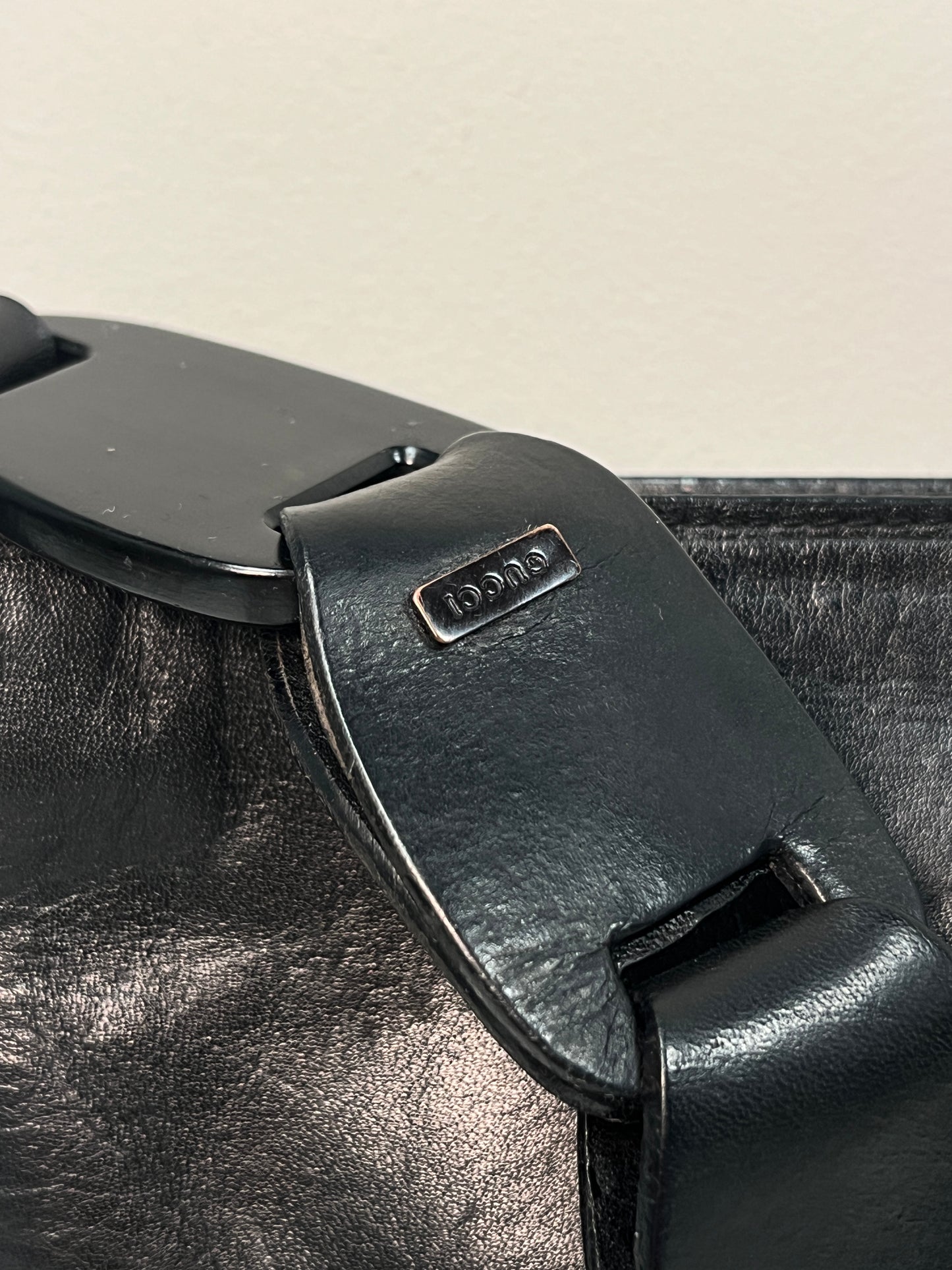 GUCCI by Tom Ford rare S/S 1997 black leather chain strap bag