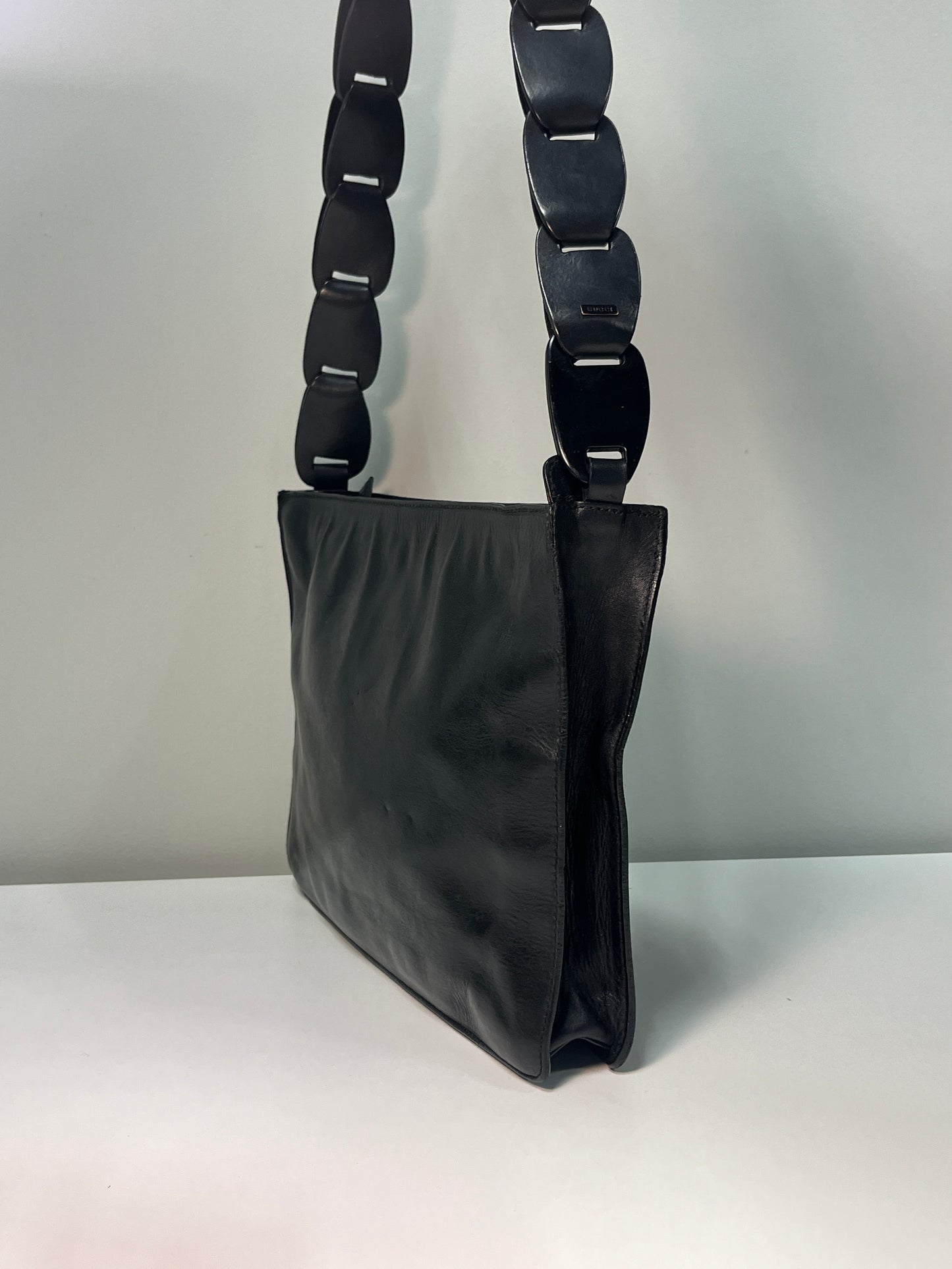 GUCCI by Tom Ford rare S/S 1997 black leather chain strap bag