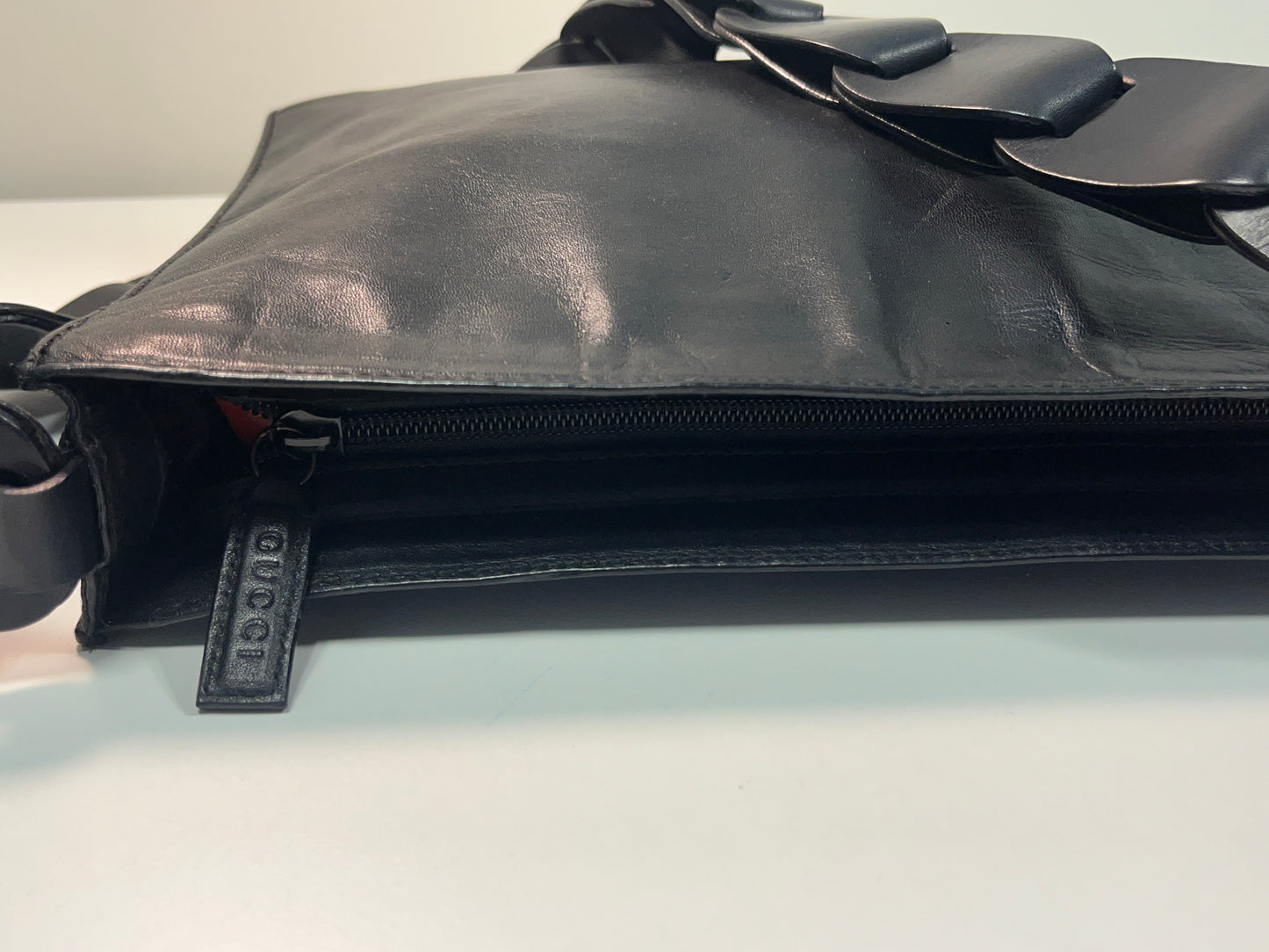 GUCCI by Tom Ford rare S/S 1997 black leather chain strap bag