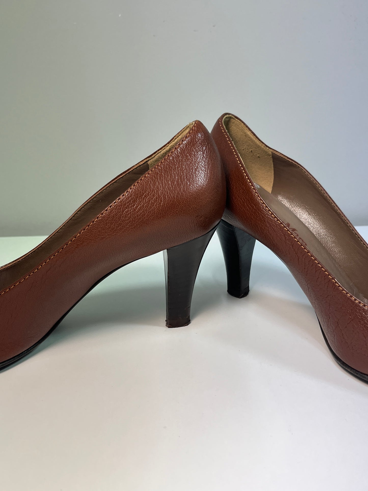 MAX MARA brown leather belted heels (39)