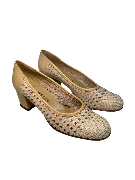 BALLY beige leather pumps (37)