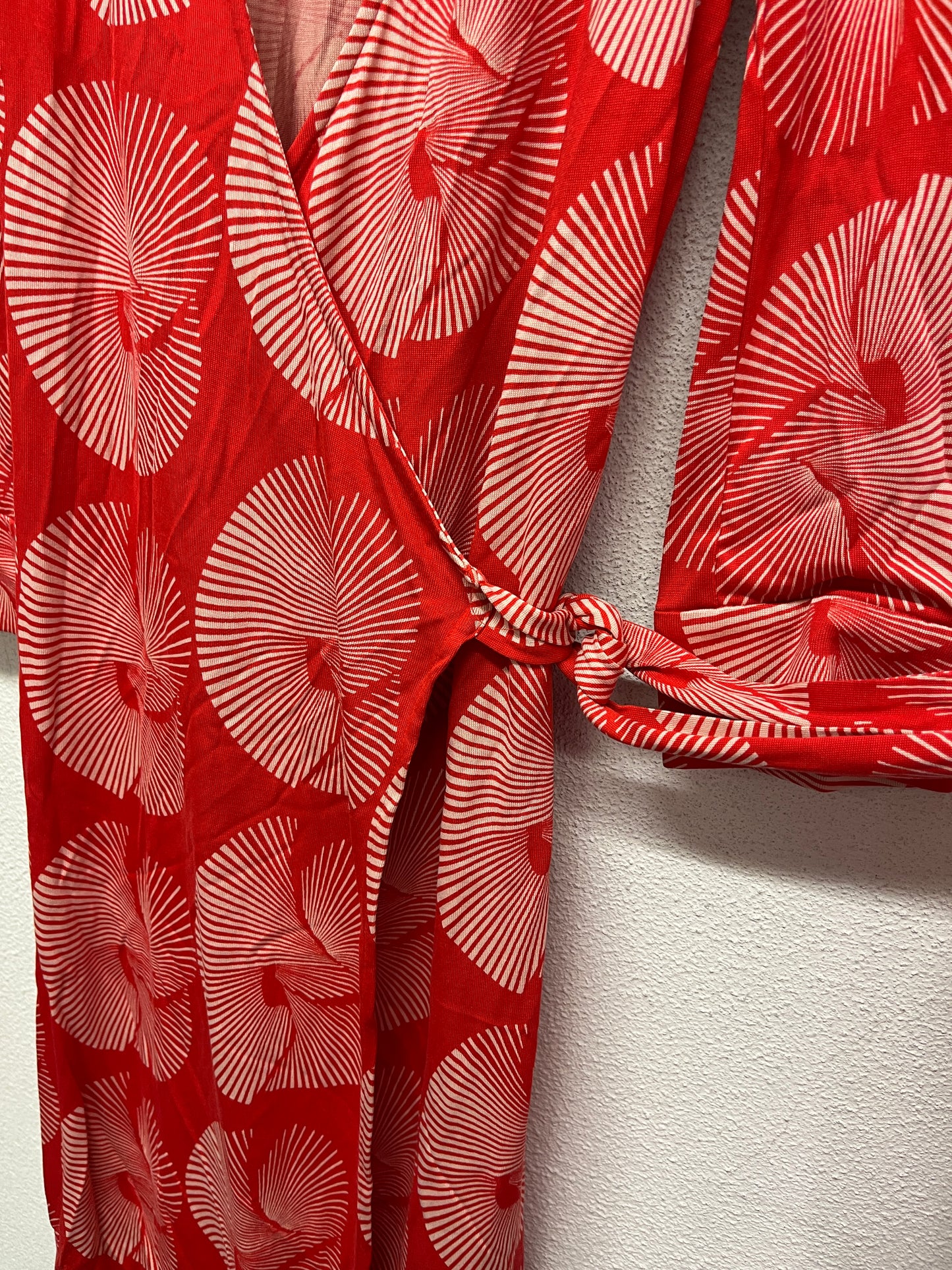 DIANE VON FÜRSTENBERG red wrap dress (XL)