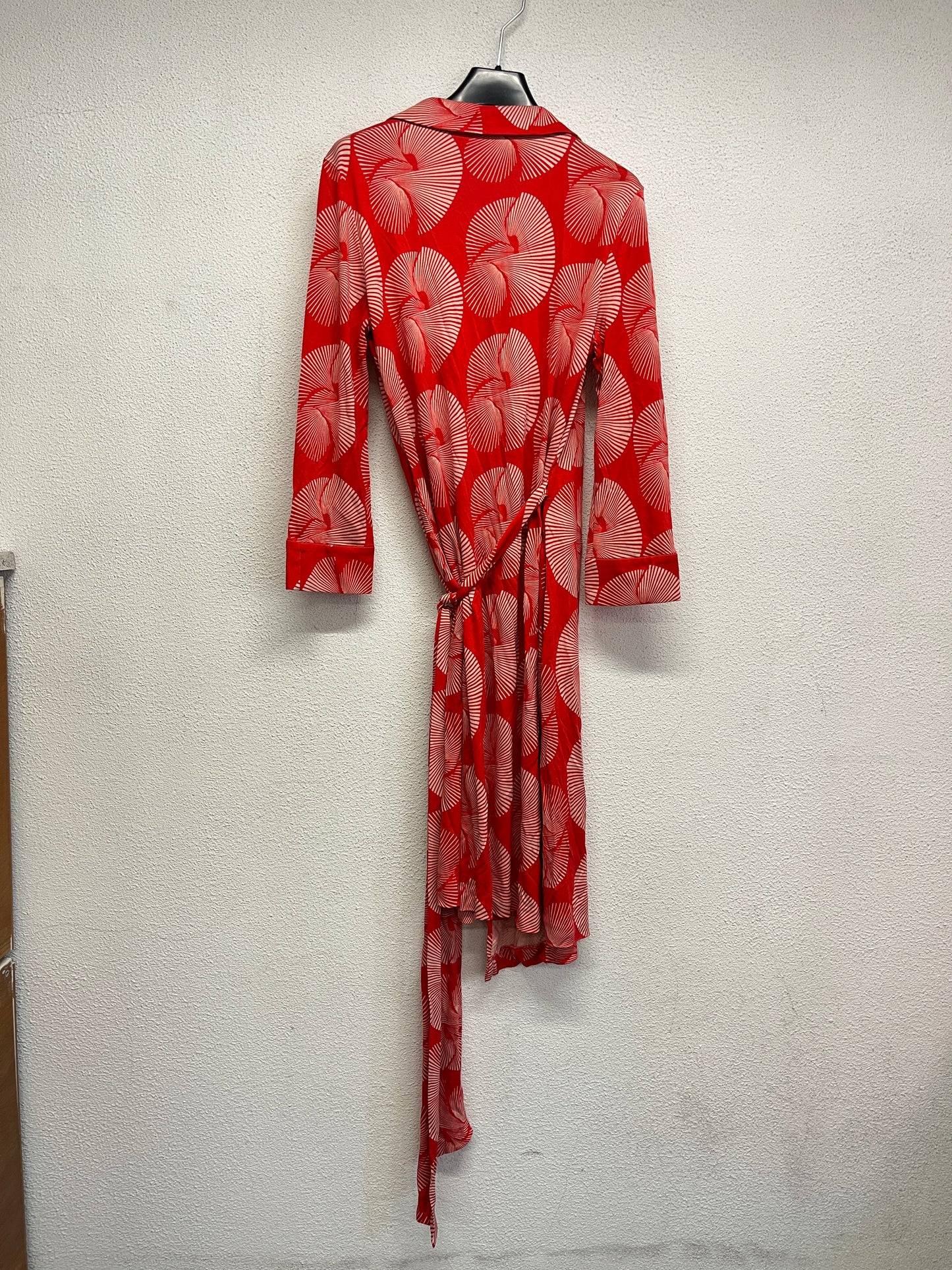 DIANE VON FÜRSTENBERG red wrap dress (XL)