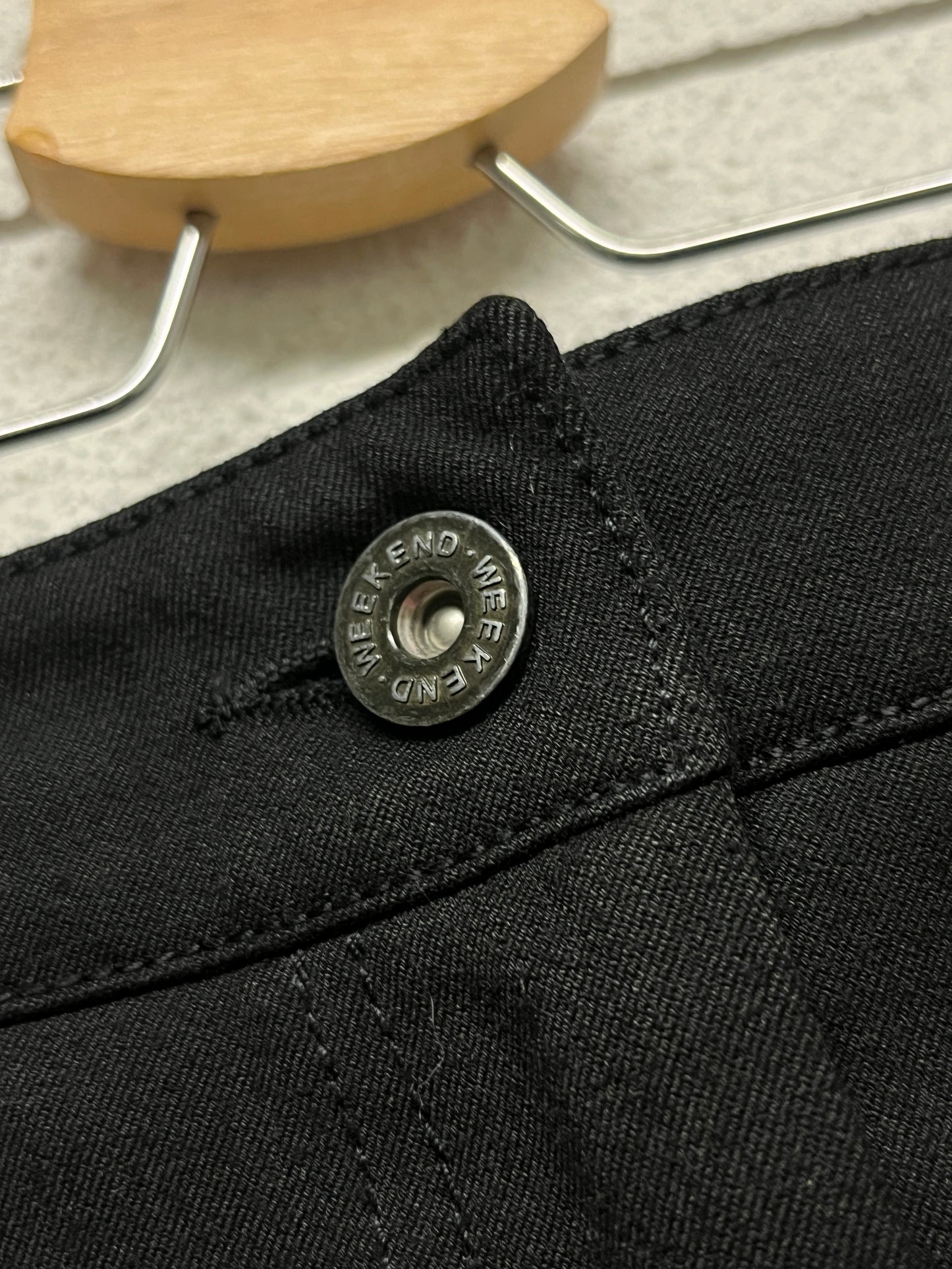 MAX MARA black zipper midi skirt (42/S)