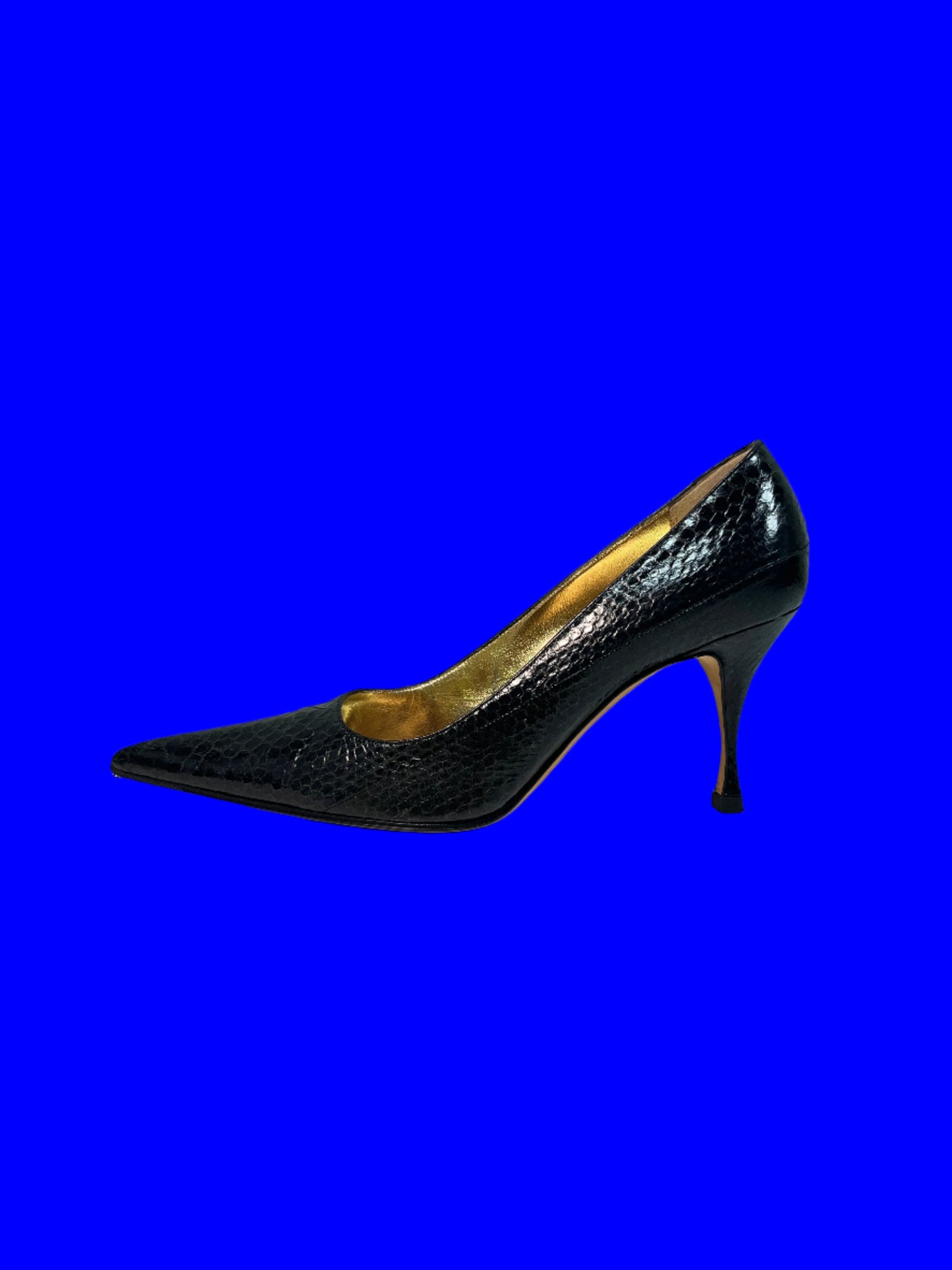 DOLCE & GABBANA classic snakeskin leather pointy heels (38IT/39EU)
