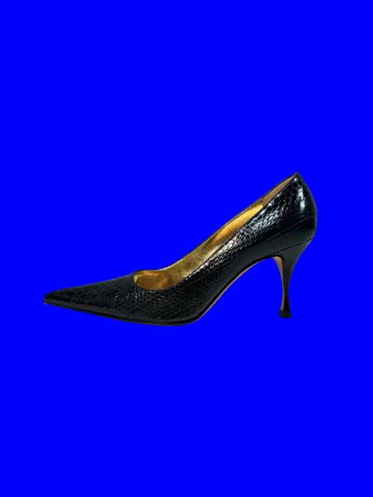 DOLCE & GABBANA classic snakeskin leather pointy heels (38IT/39EU)