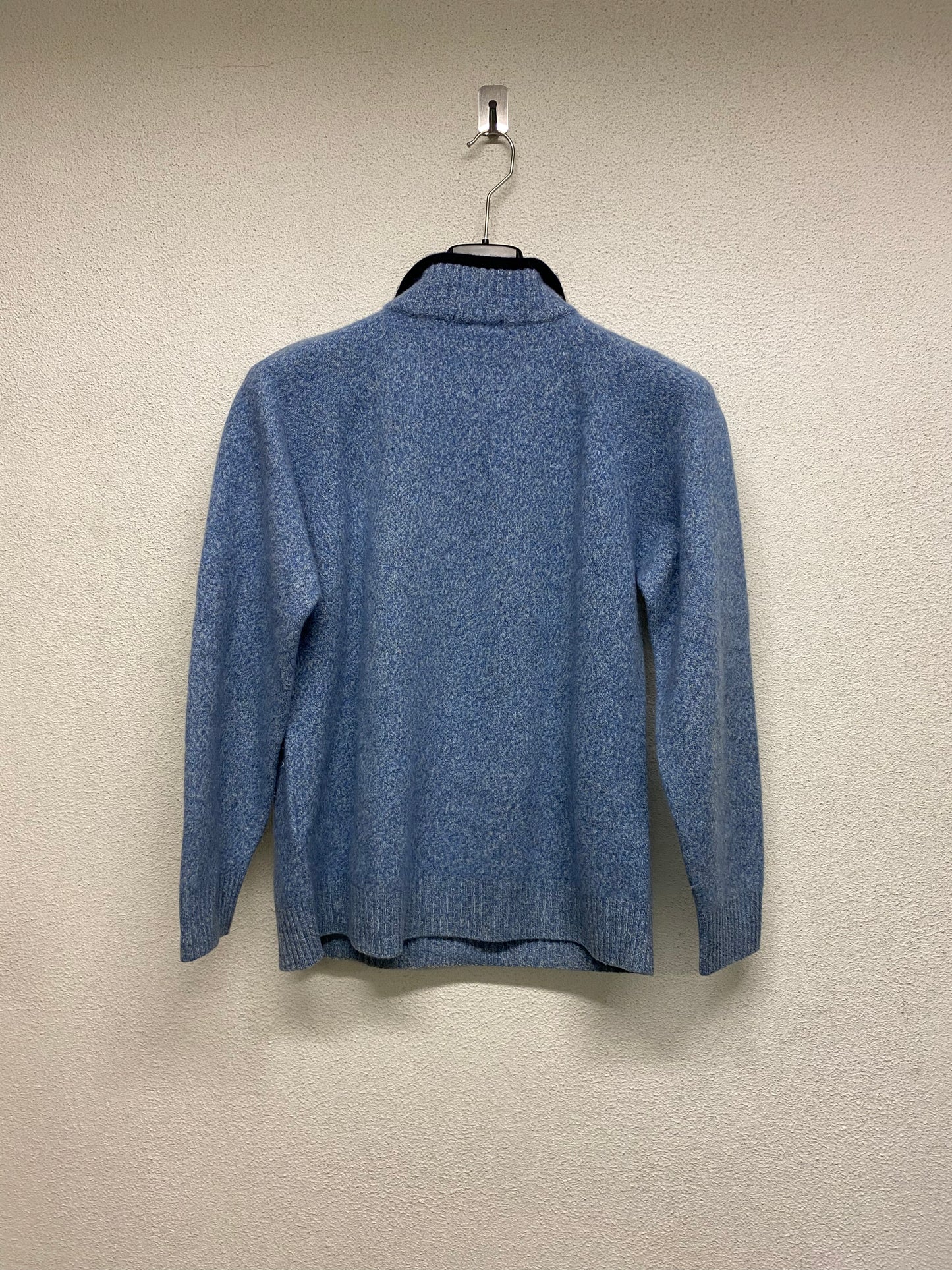 BURBERRY wool blue half zip-up sweater (S/M)