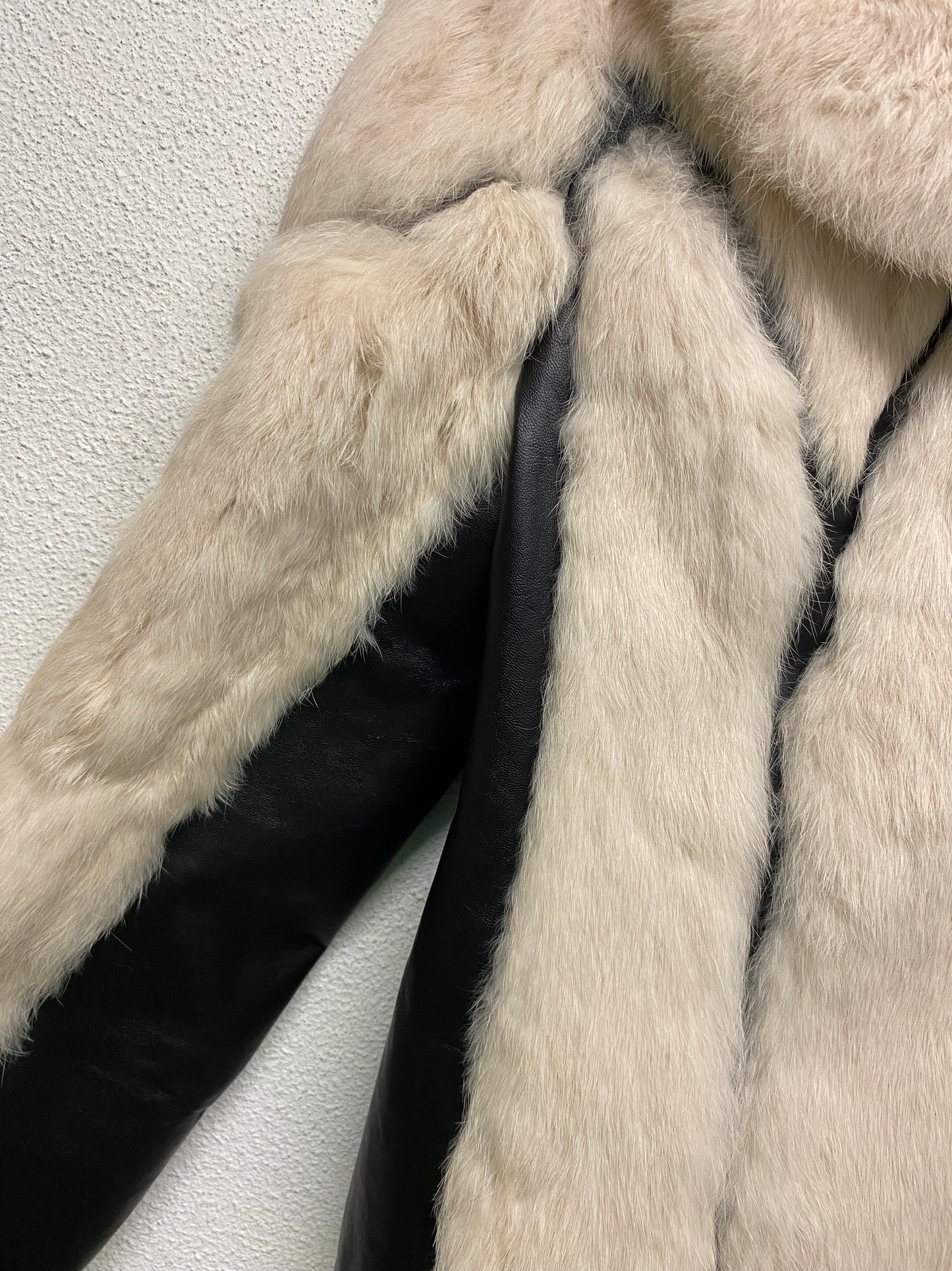 VINTAGE BDBA leather and real fur jacket (M)
