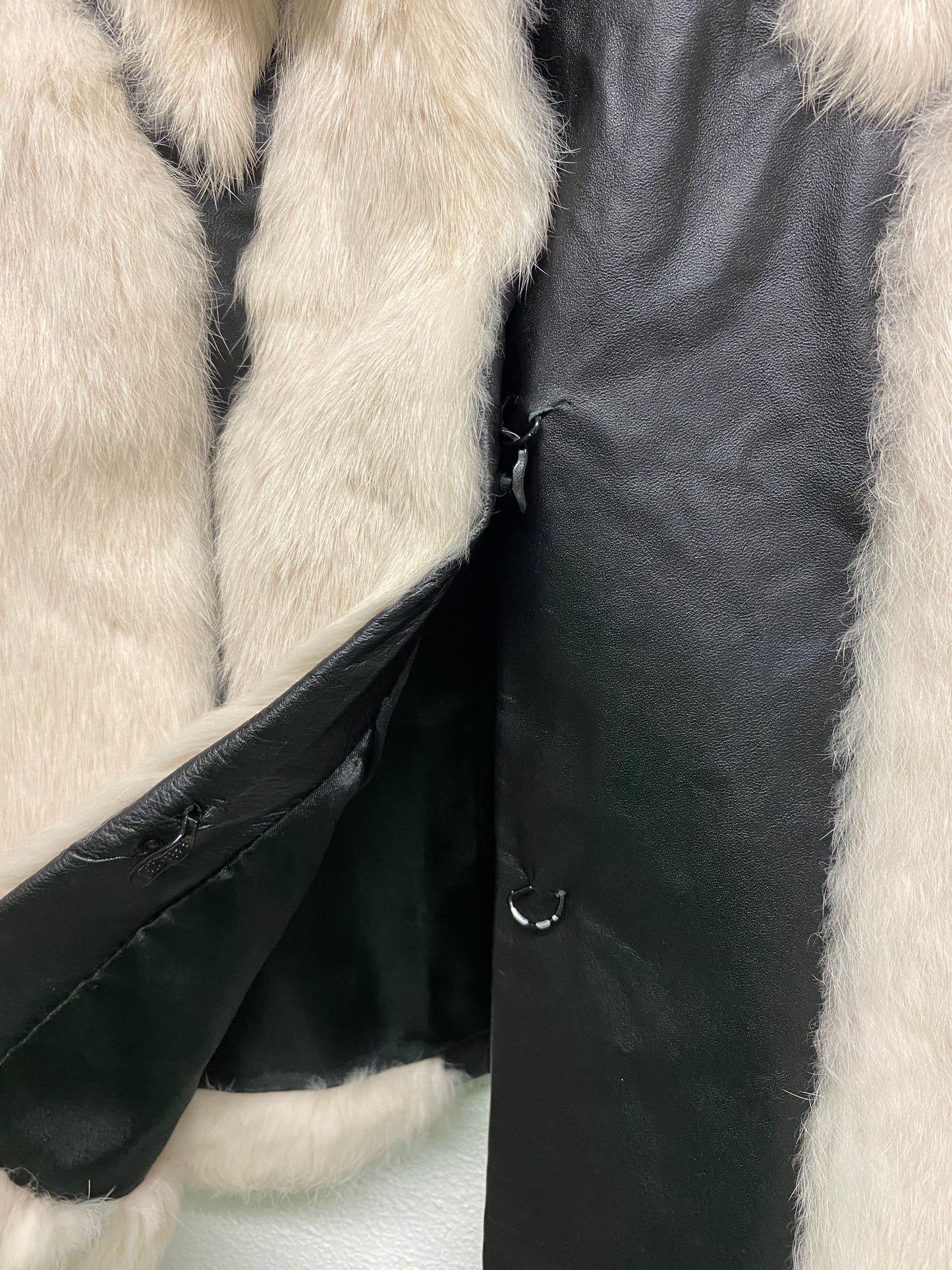 VINTAGE BDBA leather and real fur jacket (M)