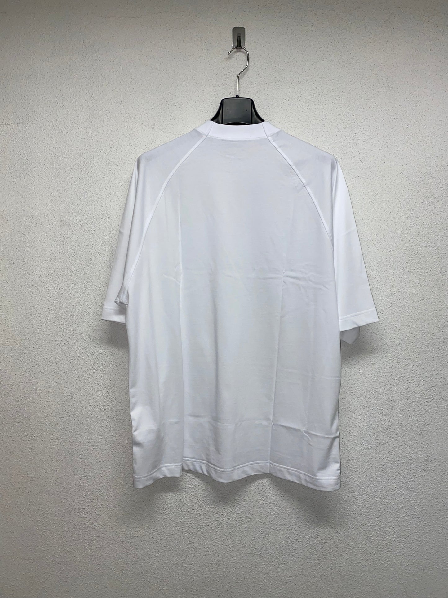 JACQUEMUS white logo tee (S/M)
