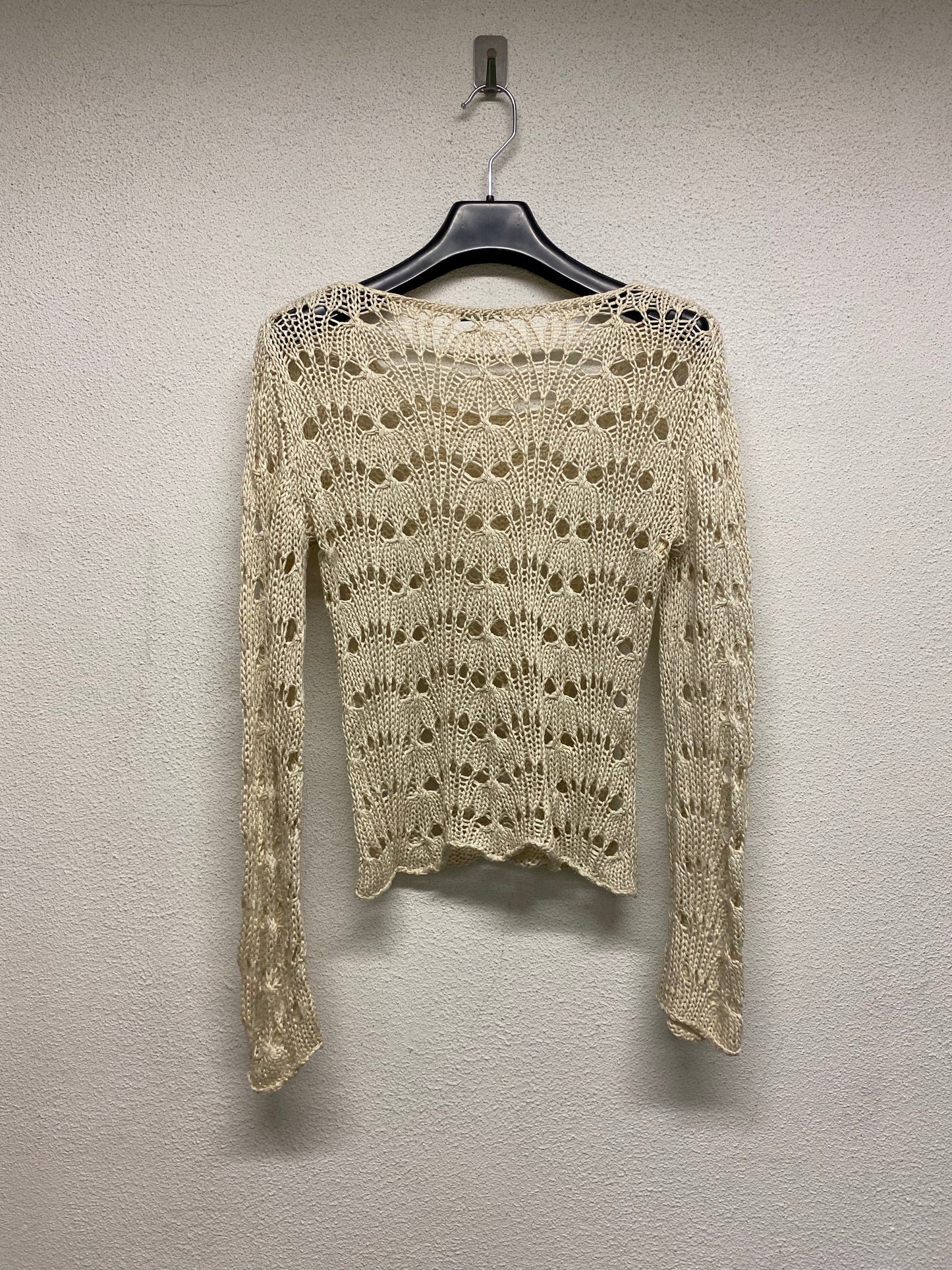 VINTAGE crochet beige long sleeve wide neck top (S/M)