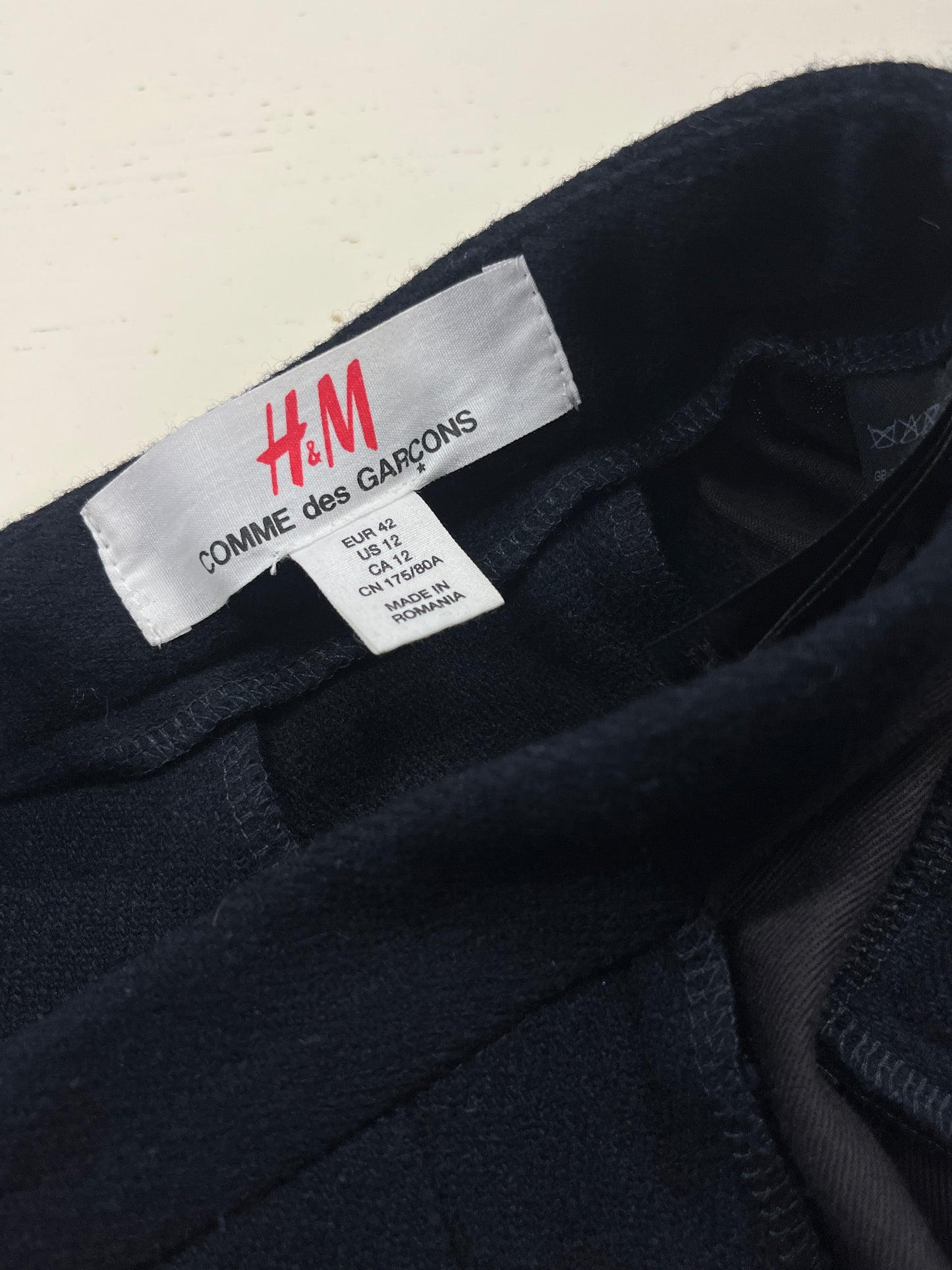 COMME DES GARÇONS black wool skirt (XL)