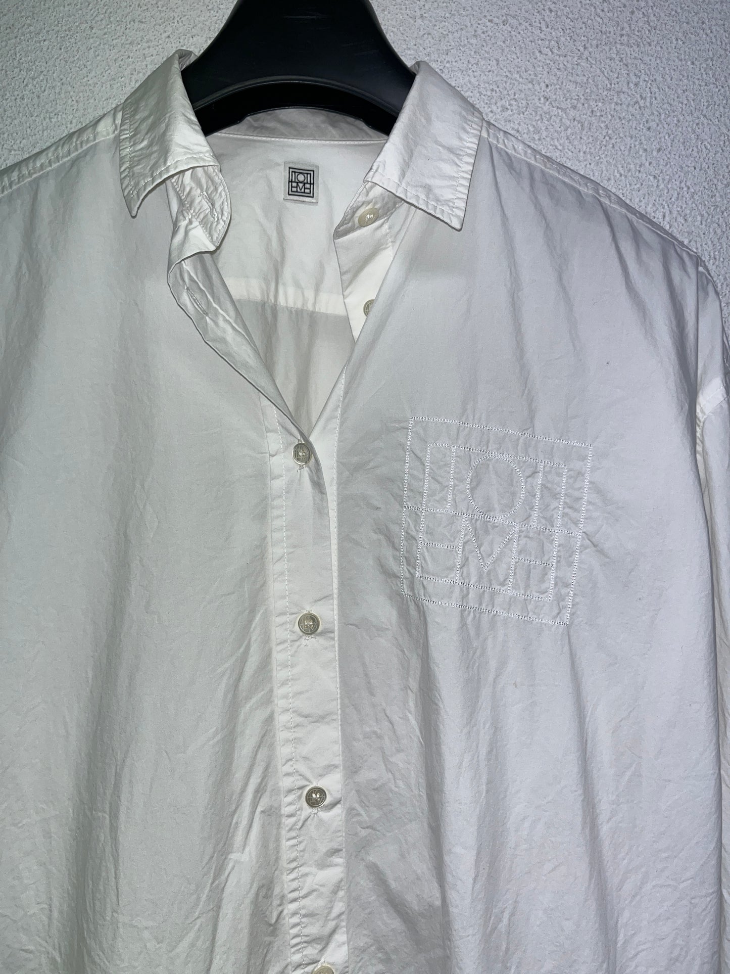 TOTEME Shirt-dress with logo on the chest (M)