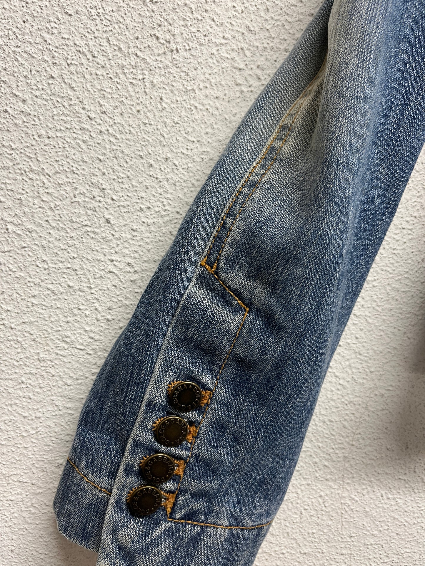 DOLCE & GABBANA distressed denim jacket with logo patch (S)