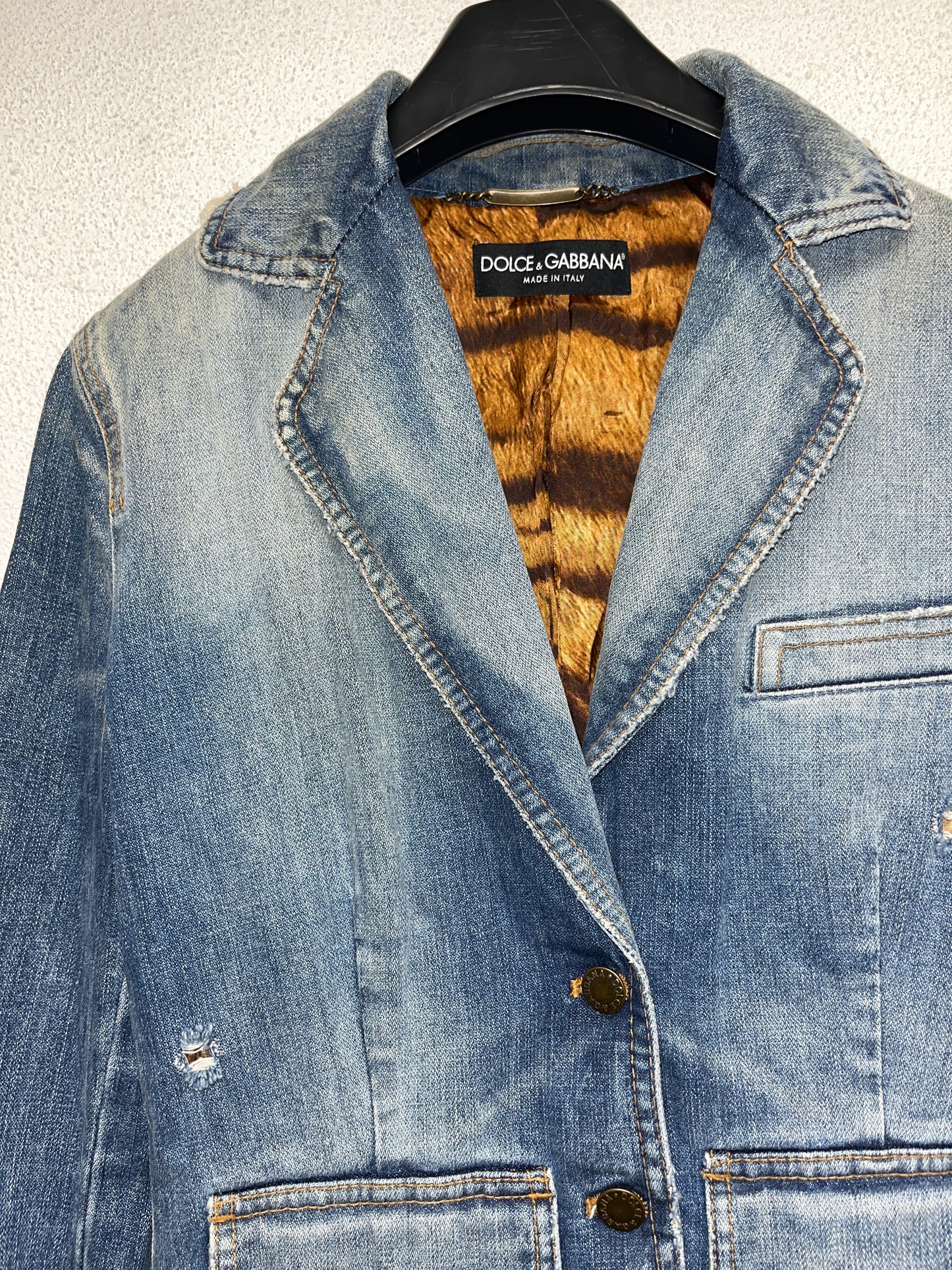 DOLCE & GABBANA distressed denim jacket with logo patch (S)