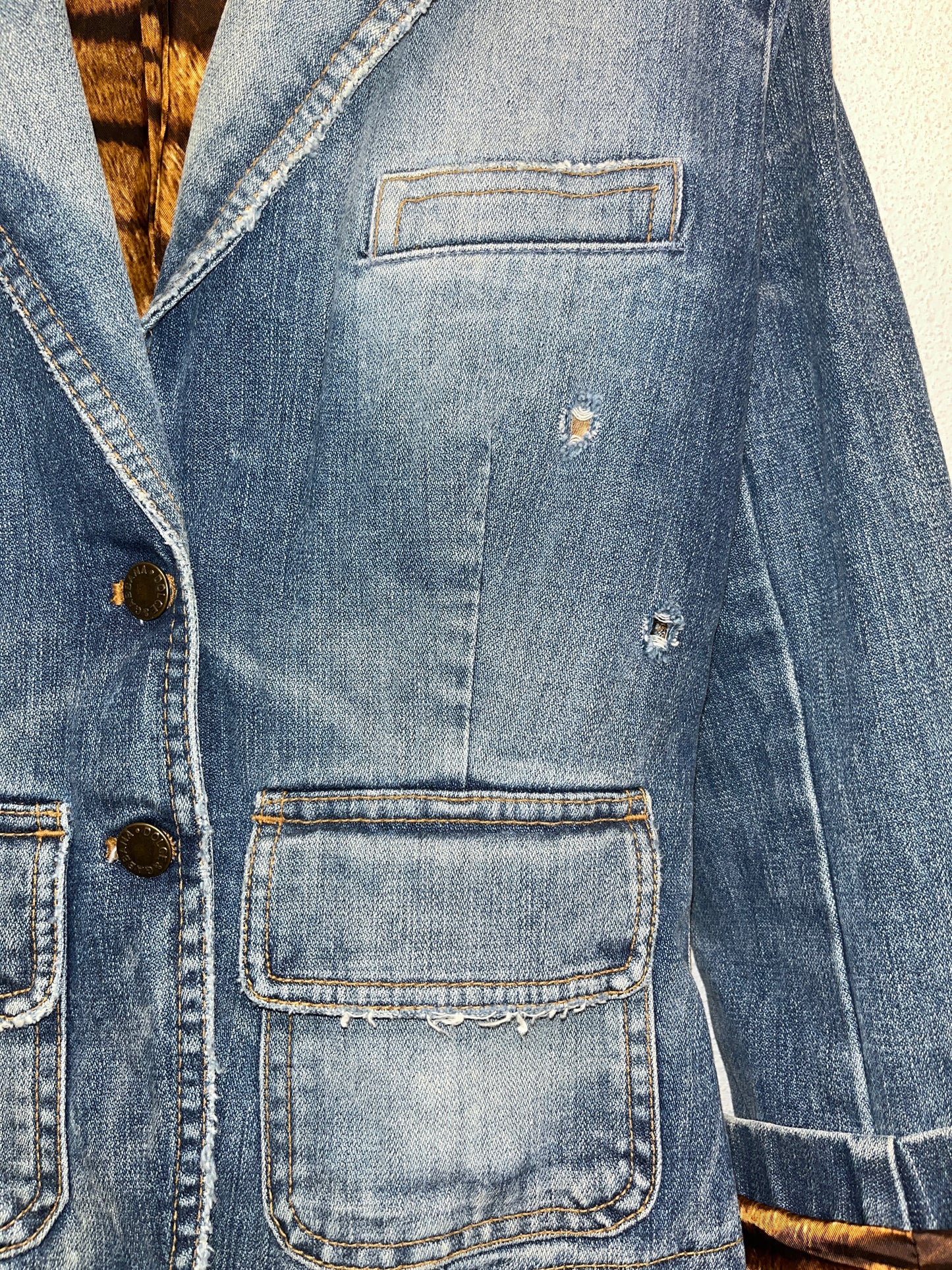 DOLCE & GABBANA distressed denim jacket with logo patch (S)