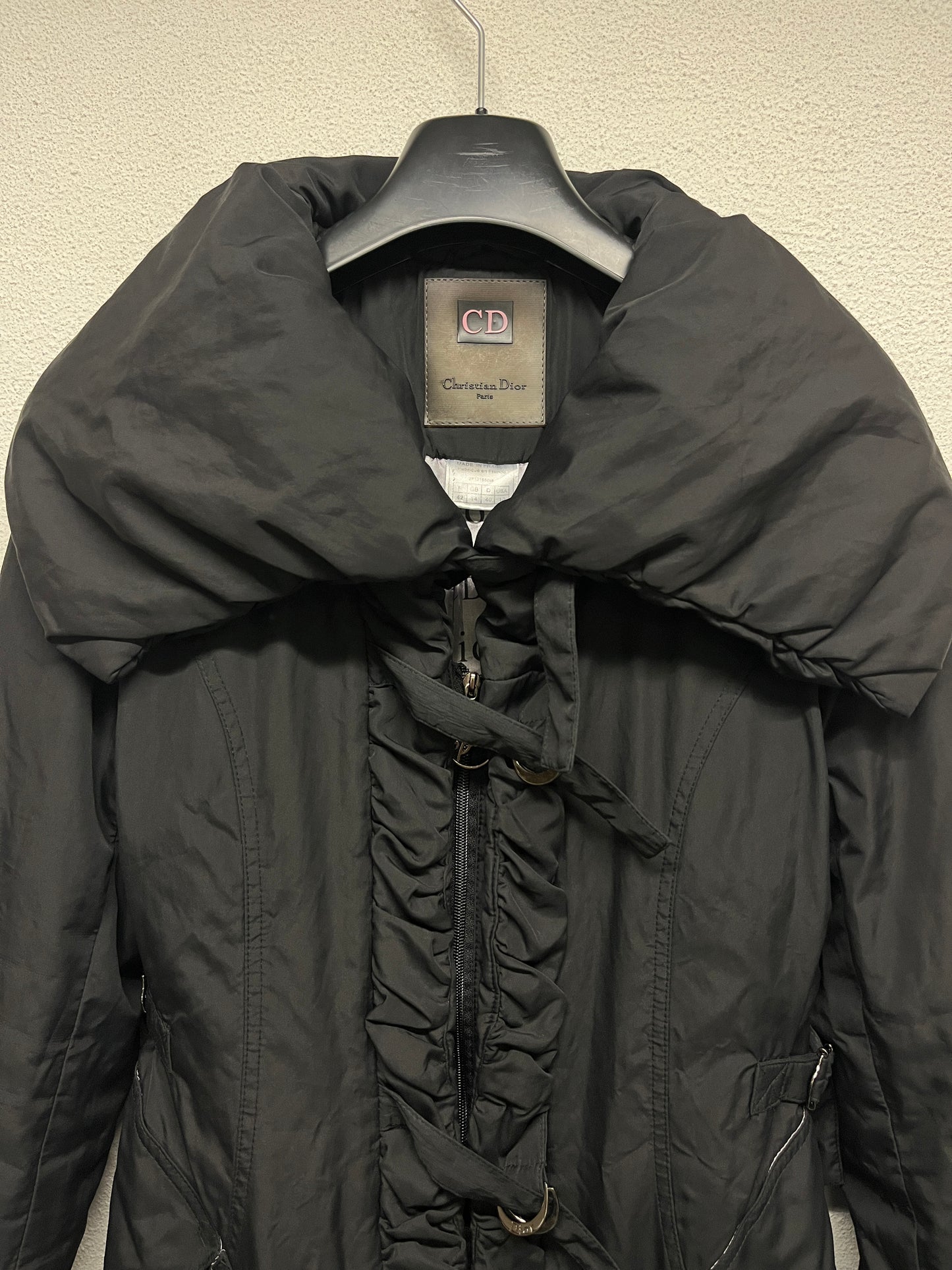 DIOR puffer coat with oversized collar (L)