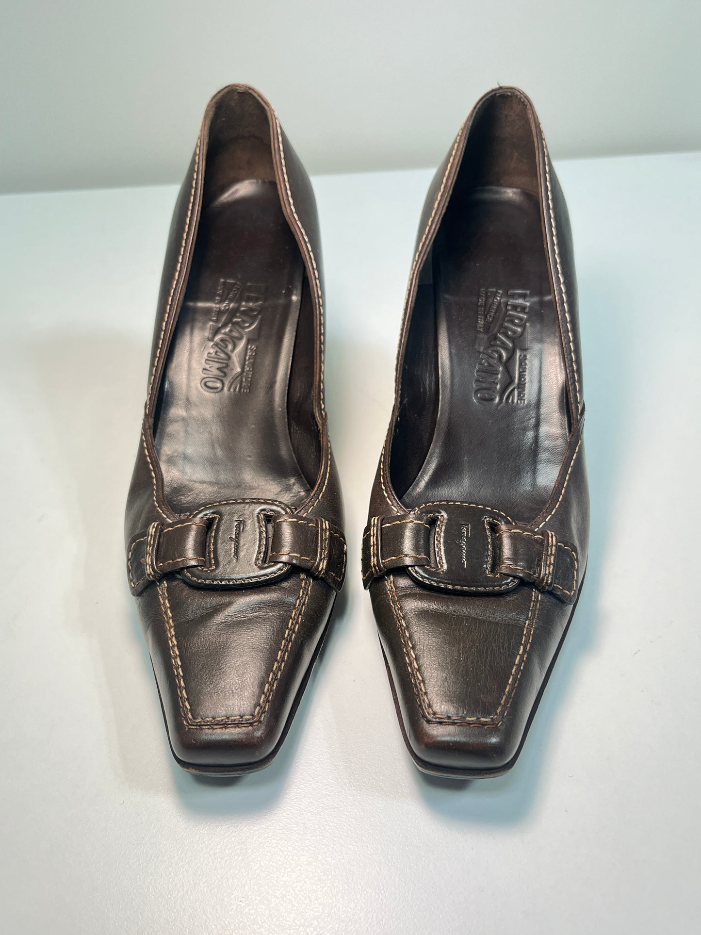 FERRAGAMO leather belted squared toe kitten pumps (39)
