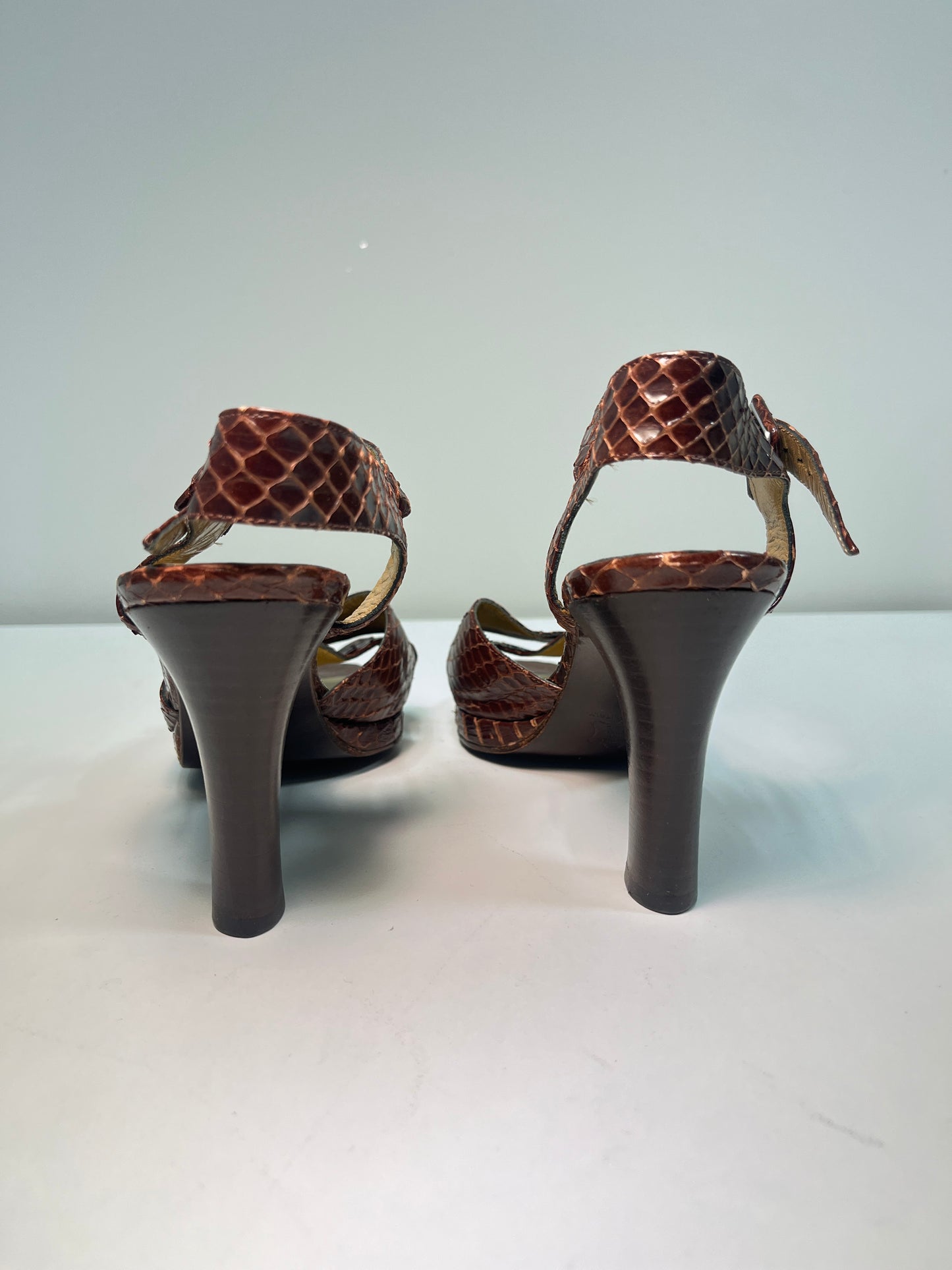 YVES SAINT LAURENT open toe sandals with wood platform (35.5)