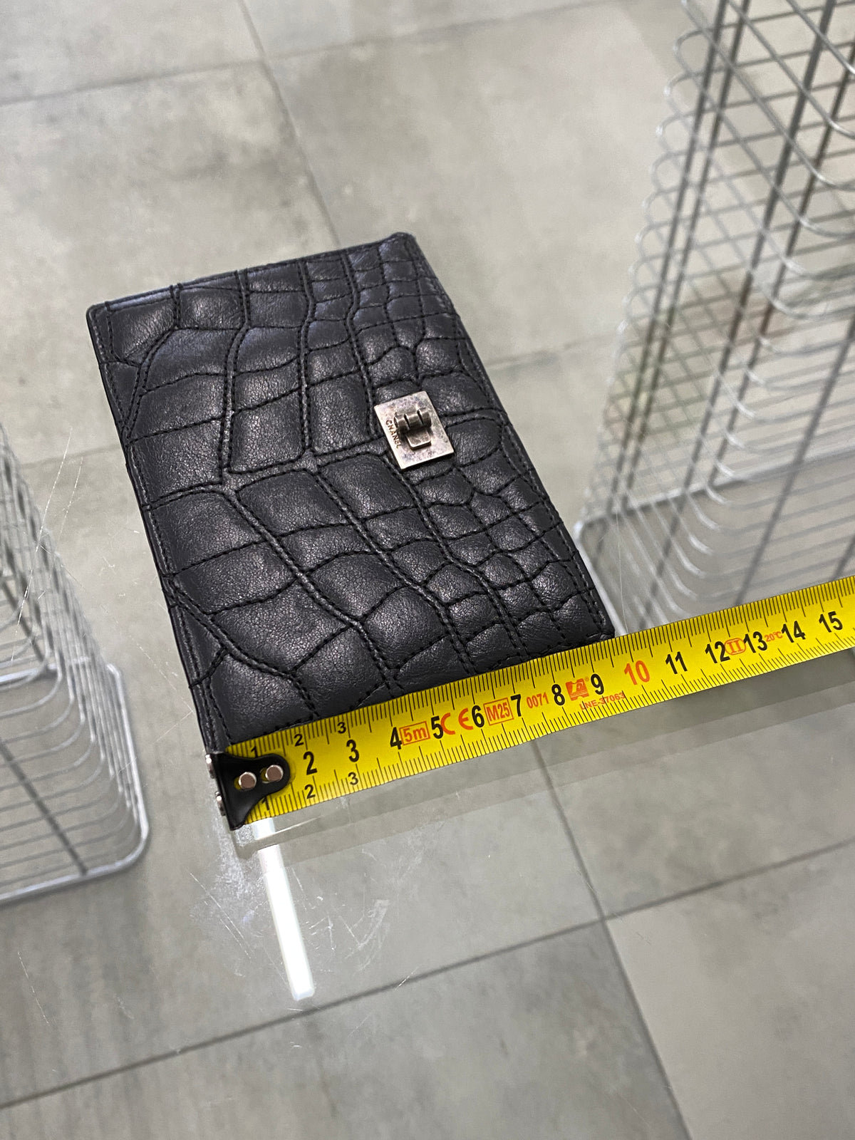 Chanel black crocodile-embossed leather 2.55 card holder