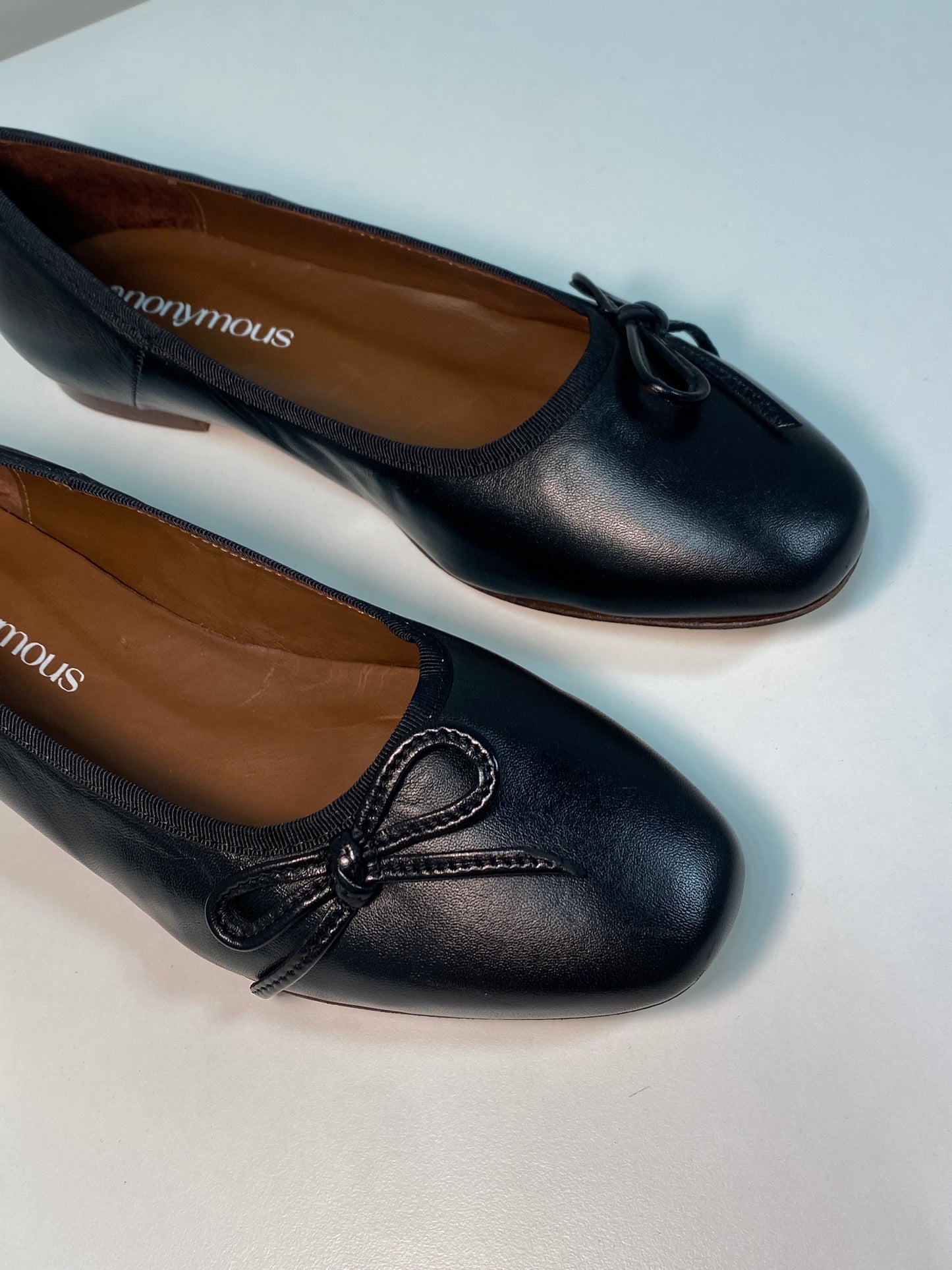 ANONYMOUS COPENHAGEN leather flats (38.5)