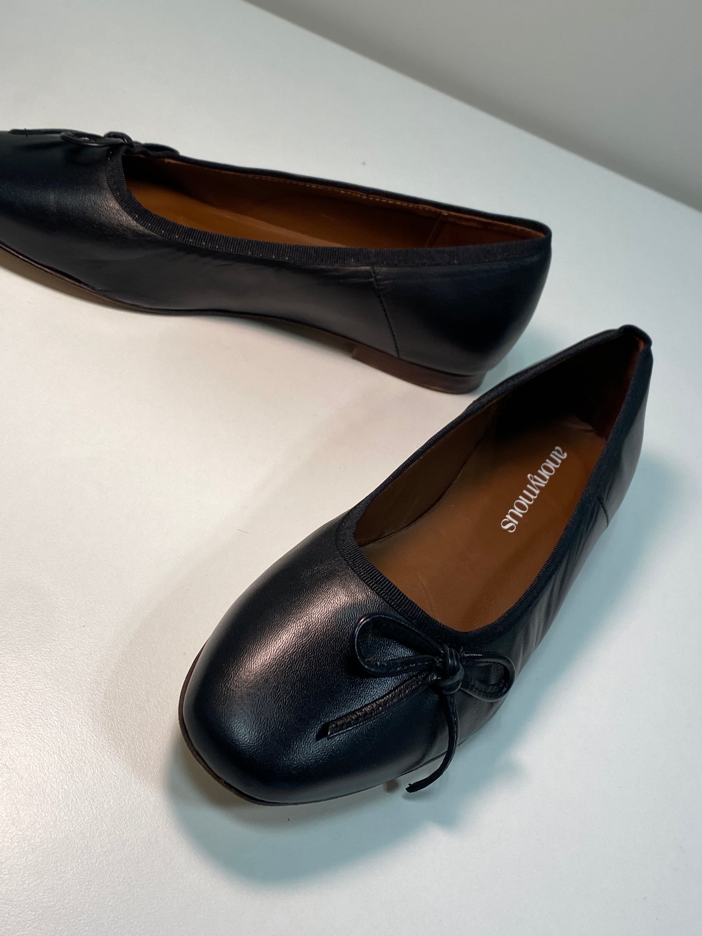 ANONYMOUS COPENHAGEN leather flats (38.5)