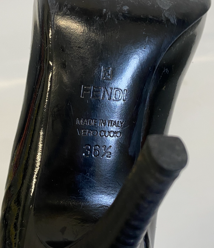 FENDI leather heels (36.5)
