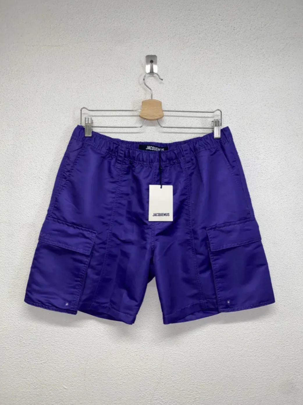 JACQUEMUS purple cargo shorts (L)