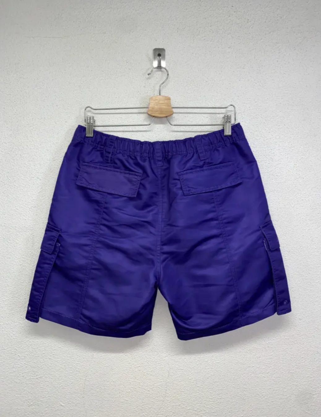 JACQUEMUS purple cargo shorts (L)