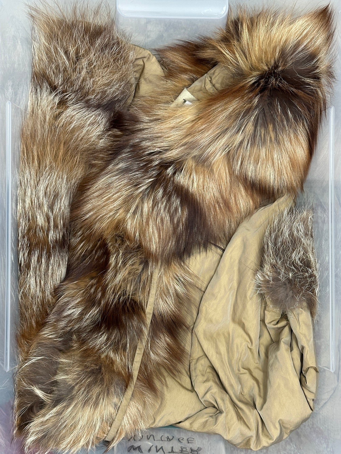 VINTAGE  puffer jacket with fur collar (M)