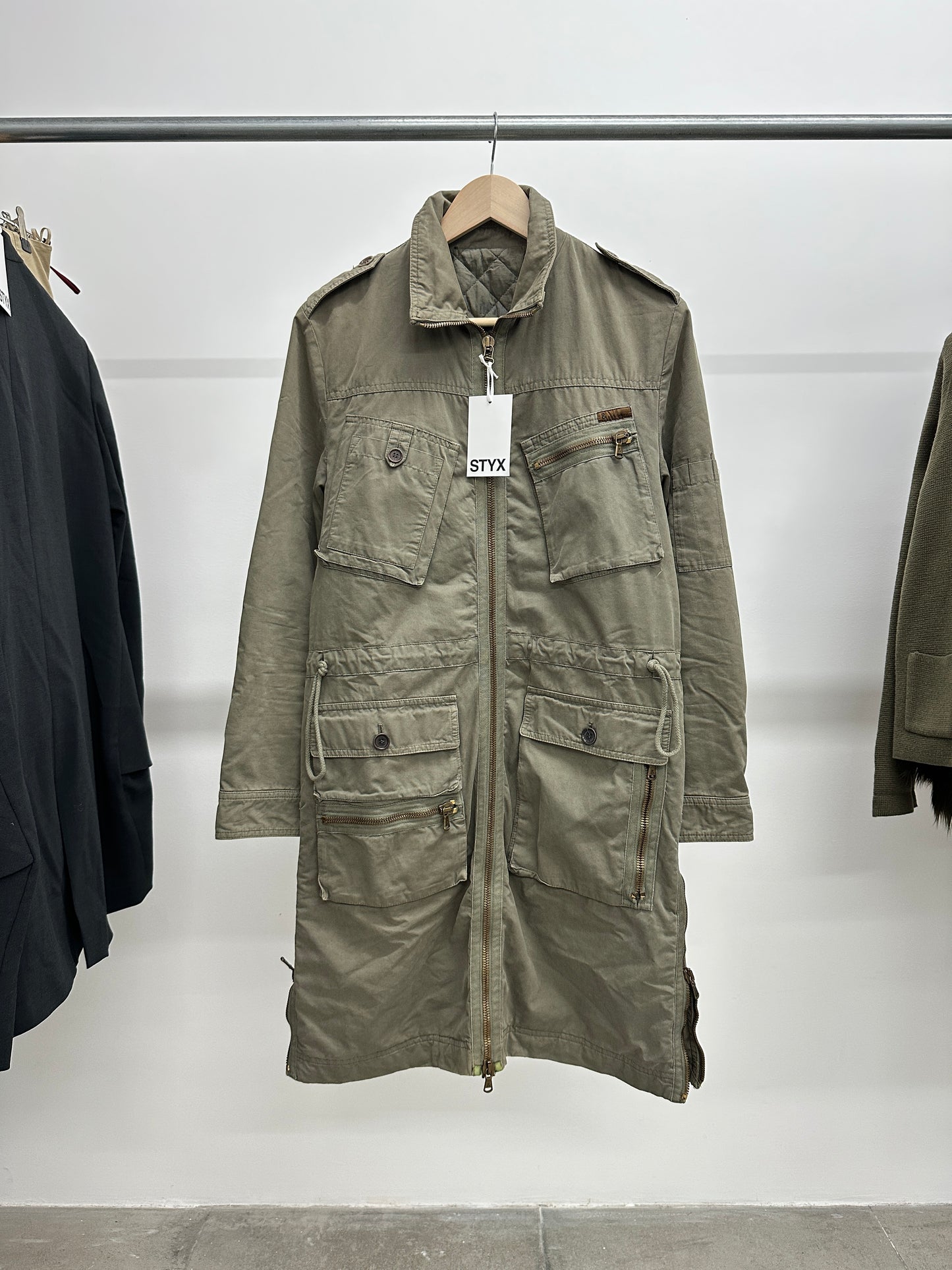 DOLCE & GABBANA green long coat (M)